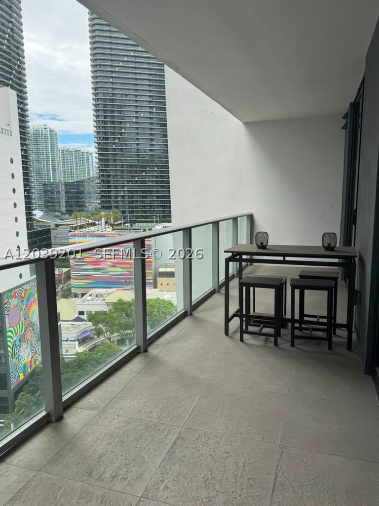 image 1010 Brickell14