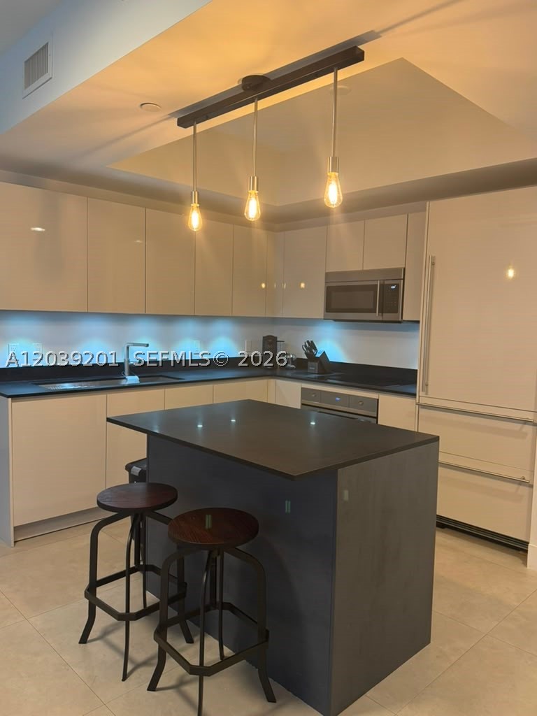 image 1010 Brickell3