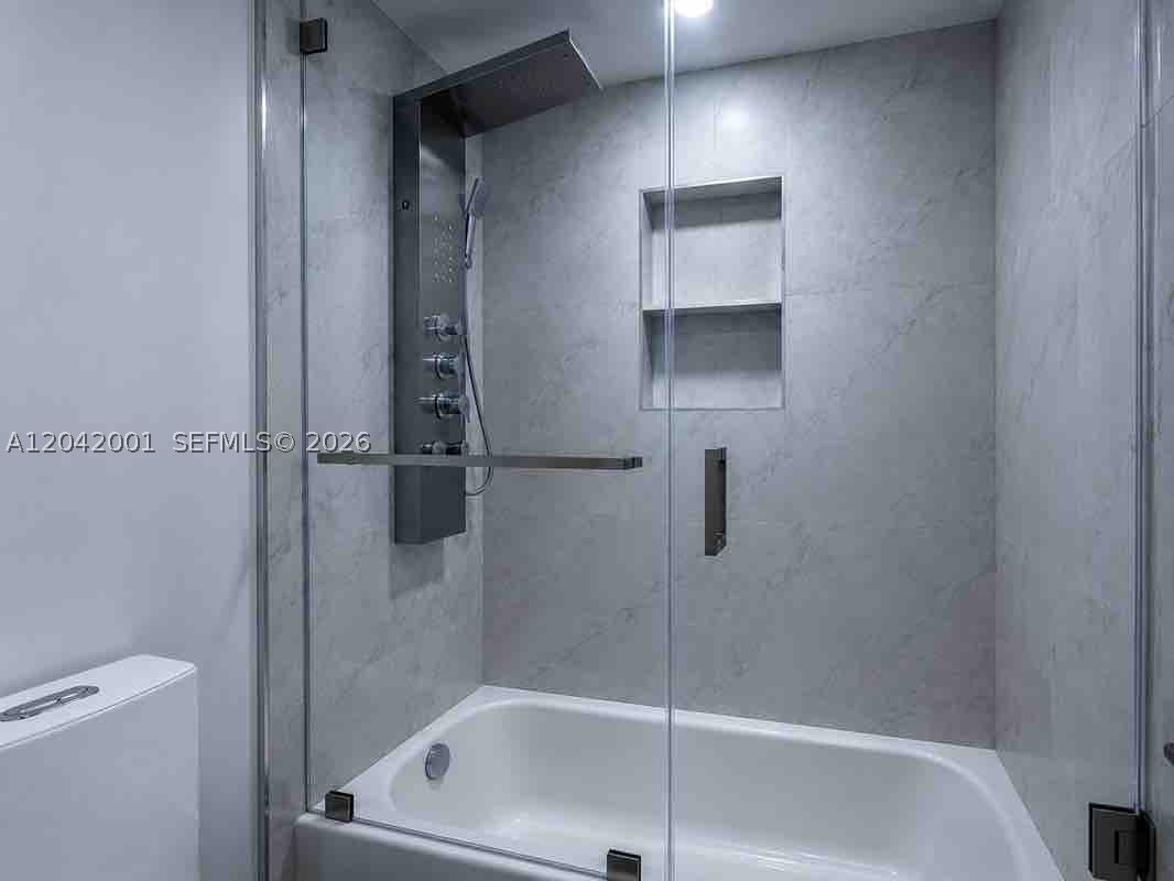 500 Bayview Dr #232 Sunny Isles Beach, FL 33160