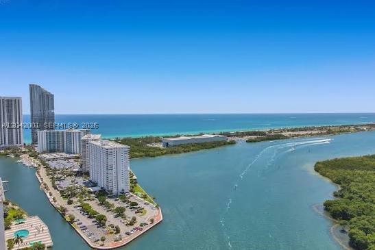 500 Bayview Dr #232 Sunny Isles Beach, FL 33160
