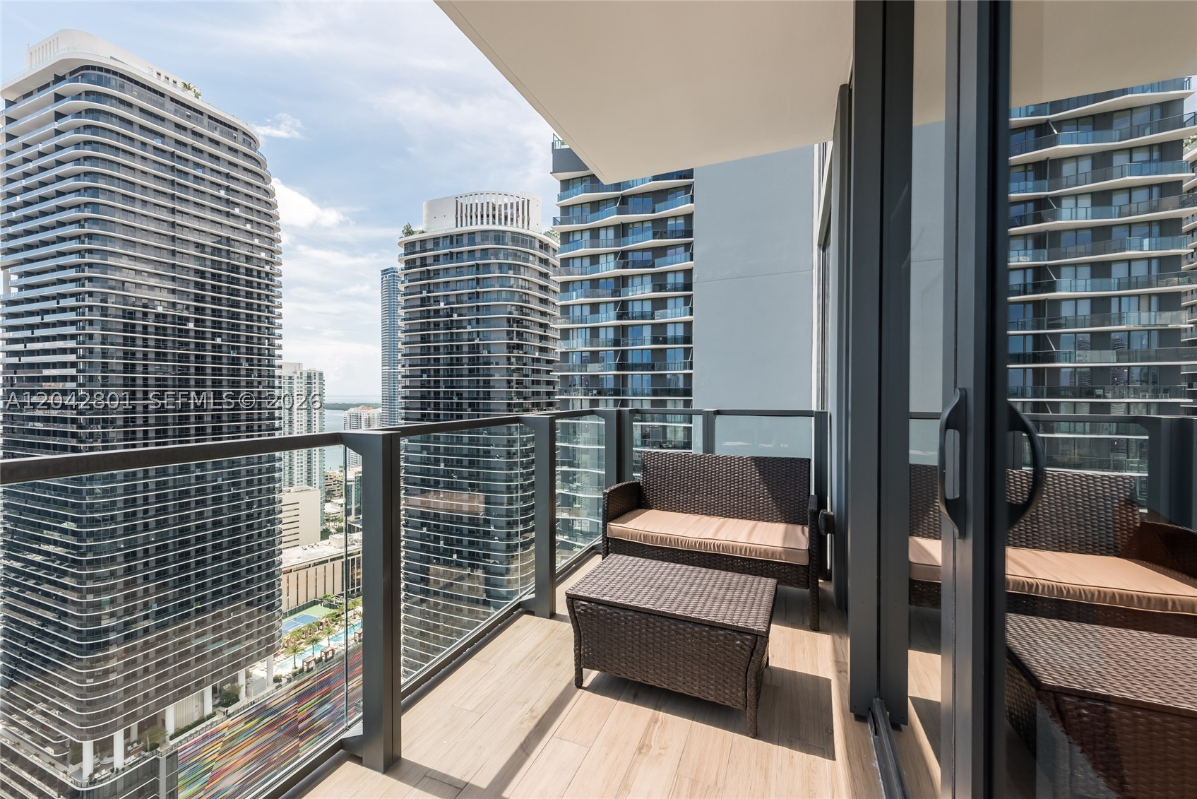 88 SW 7th St #3403 Miami, FL 33130