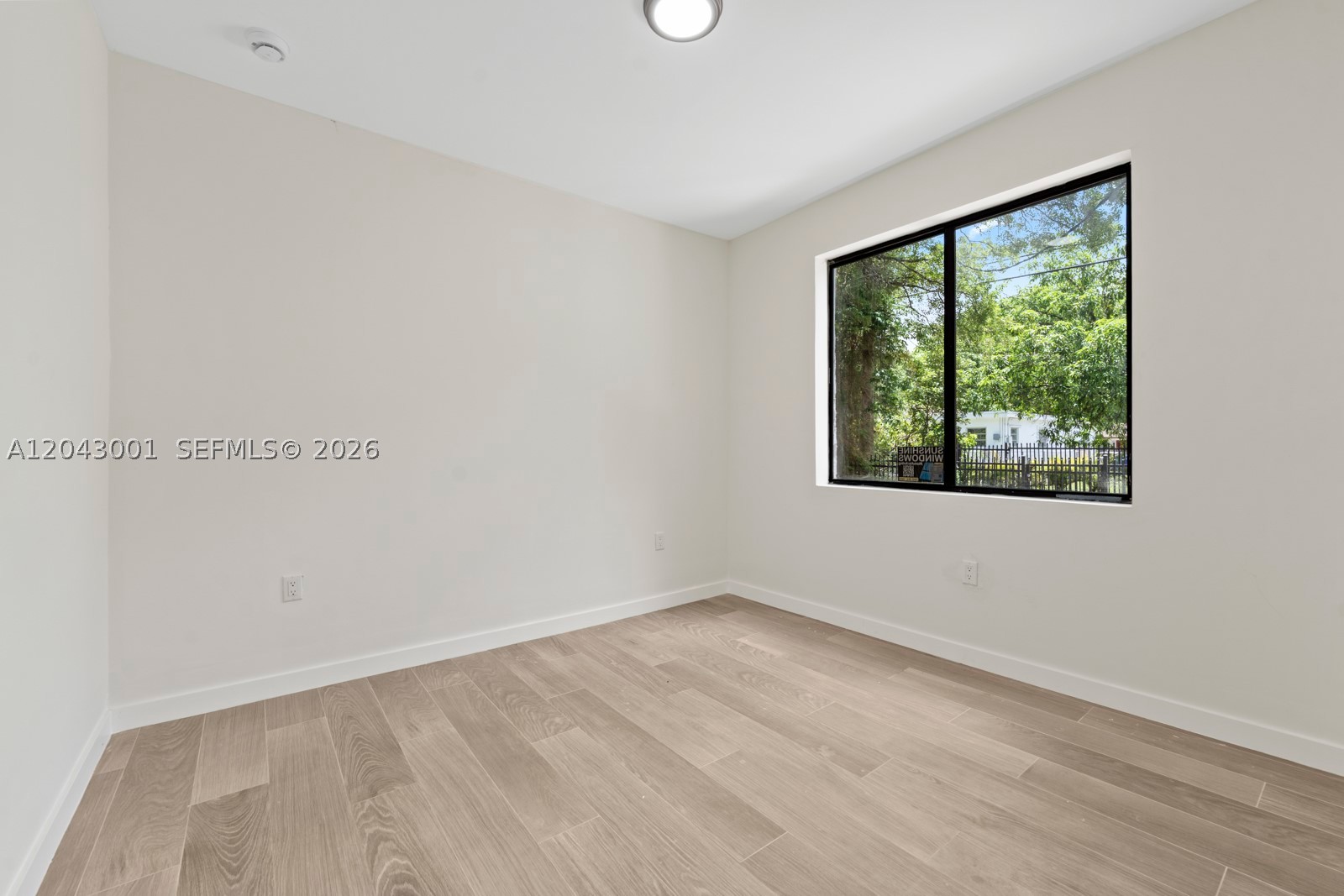 1020 NW 49th St Miami, FL 33127