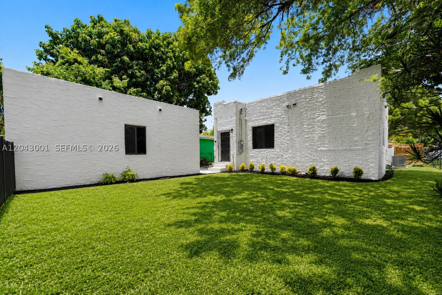 1020 NW 49th St Miami, FL 33127