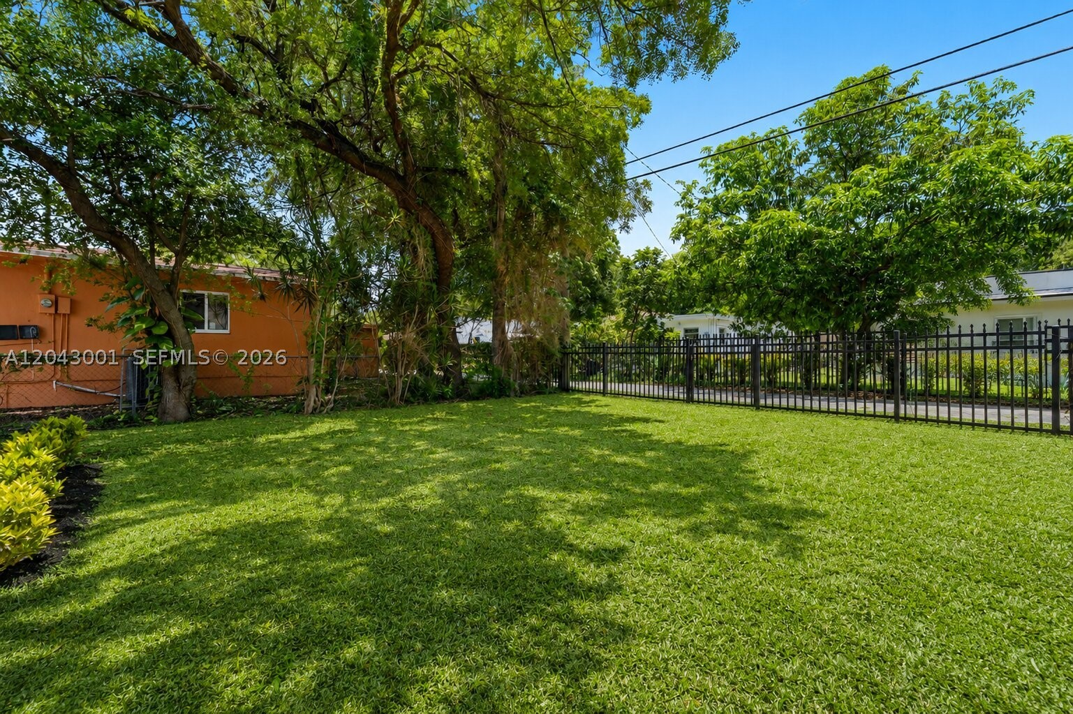 1020 NW 49th St Miami, FL 33127