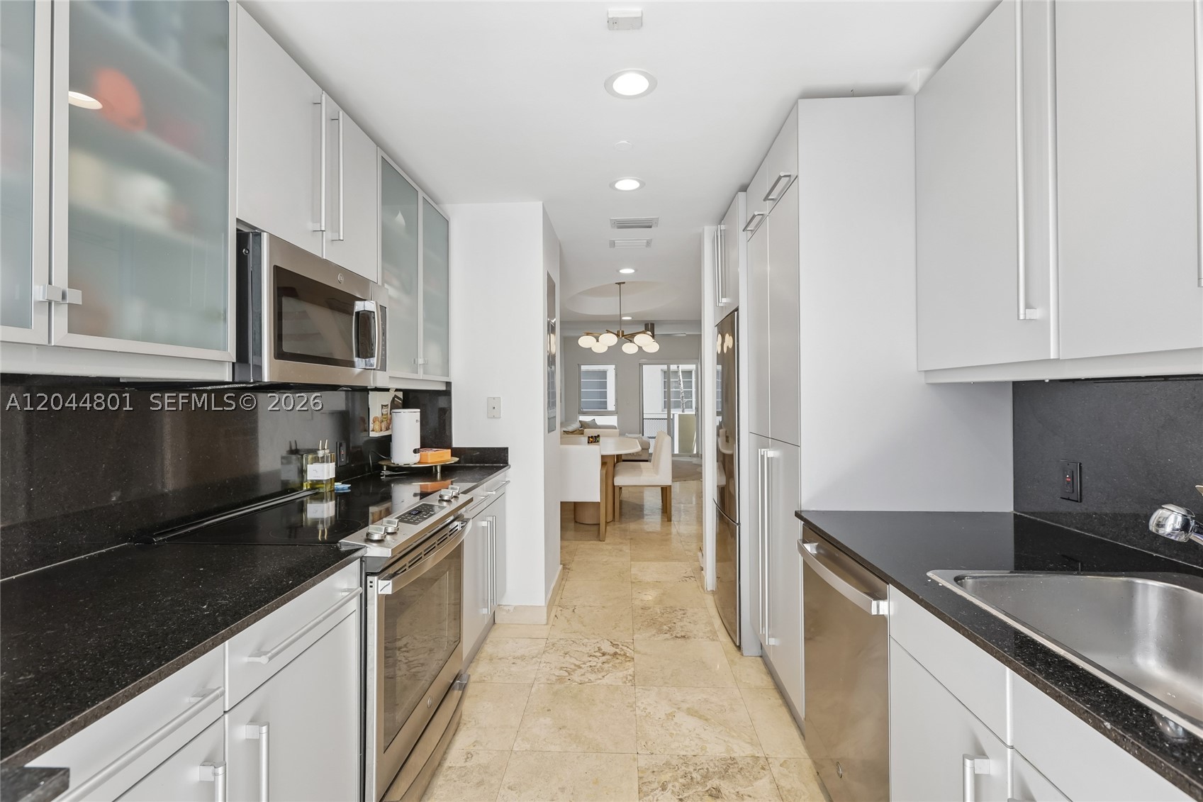 204 Washington Ave #13 Miami Beach, FL 33139