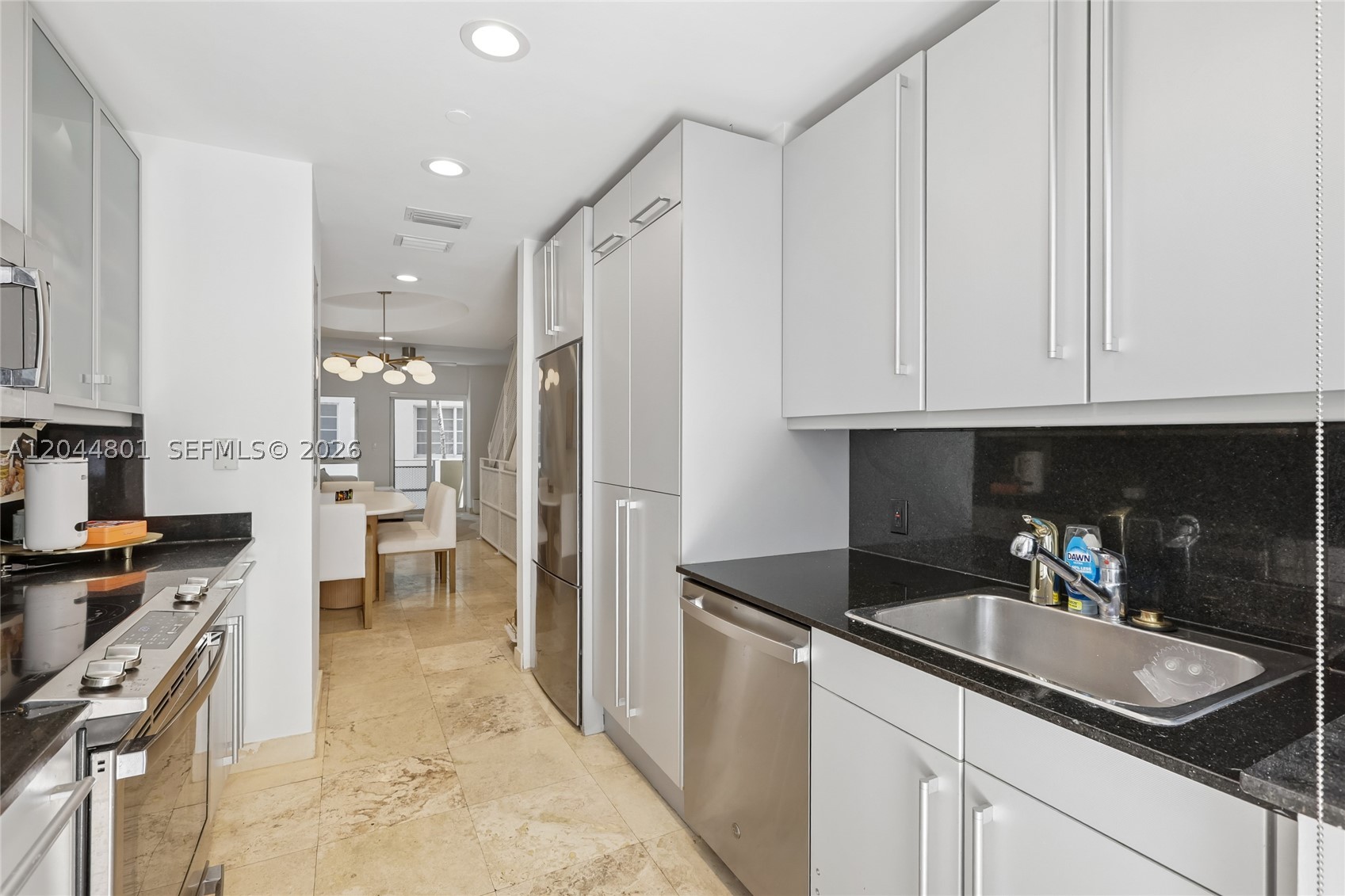 204 Washington Ave #13 Miami Beach, FL 33139