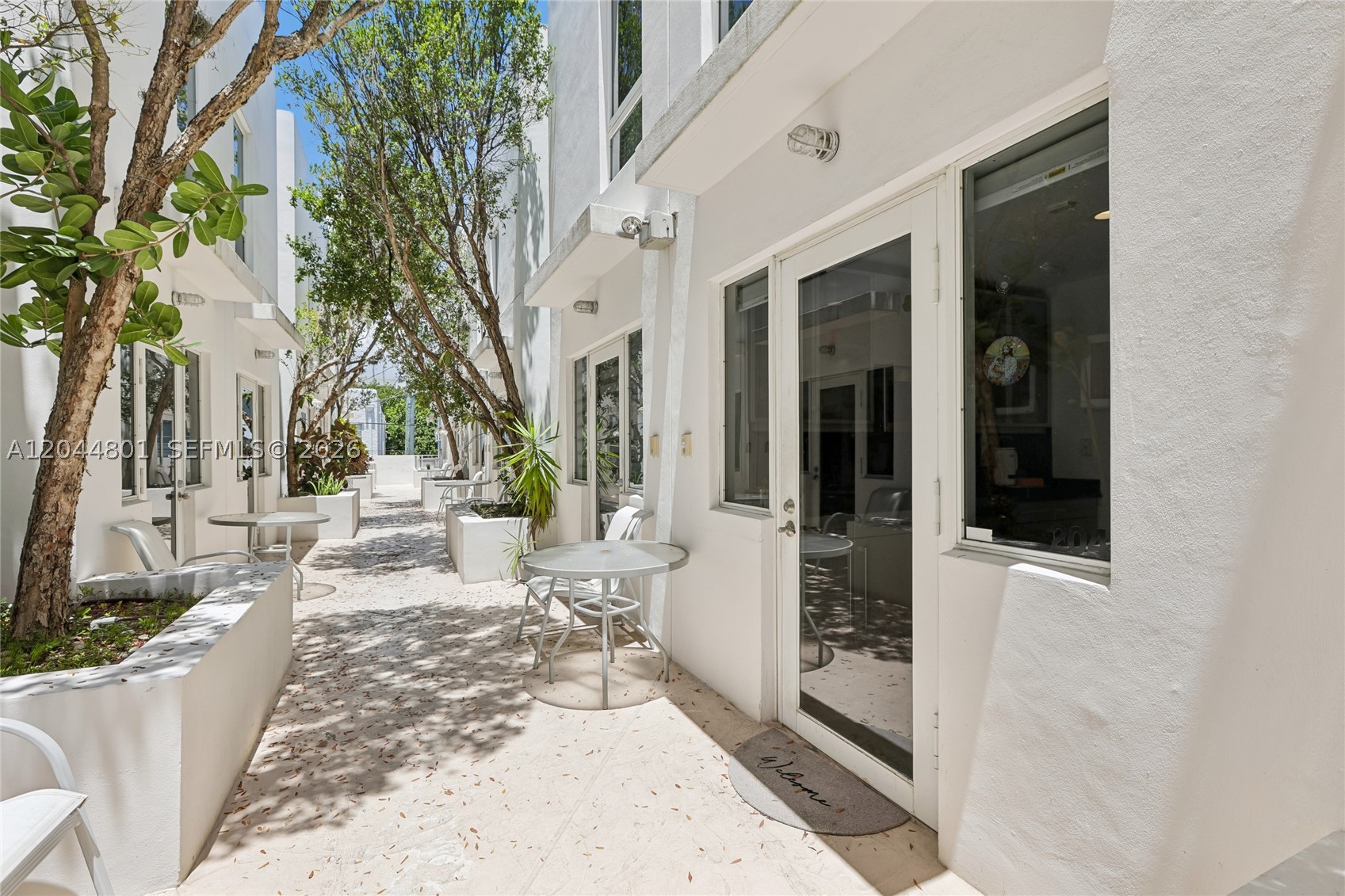 204 Washington Ave #13 Miami Beach, FL 33139