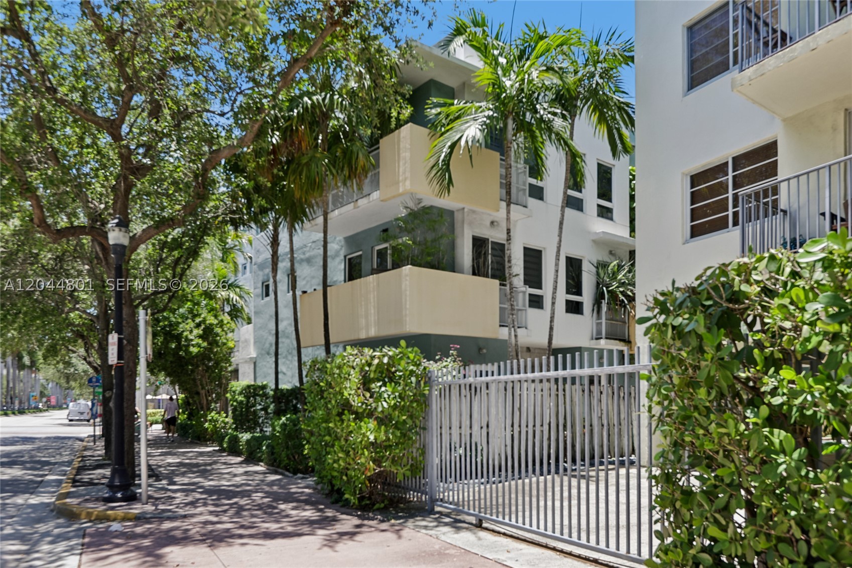 204 Washington Ave #13 Miami Beach, FL 33139
