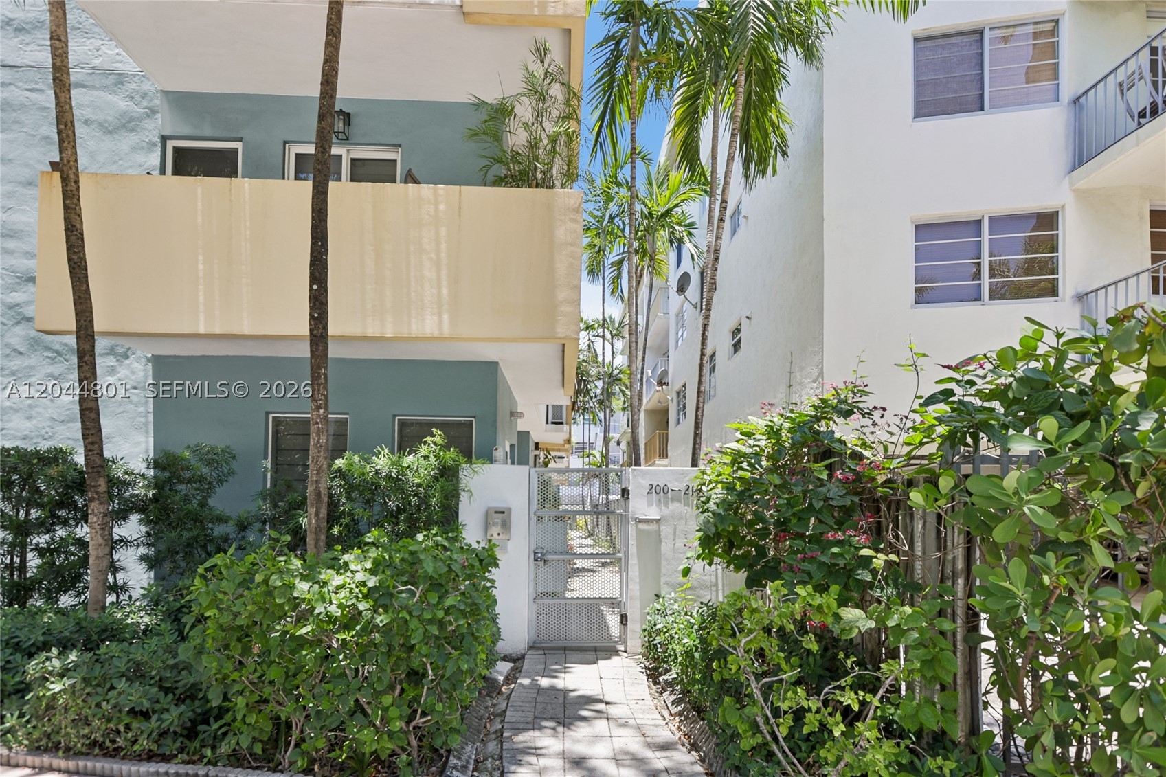 204 Washington Ave #13 Miami Beach, FL 33139