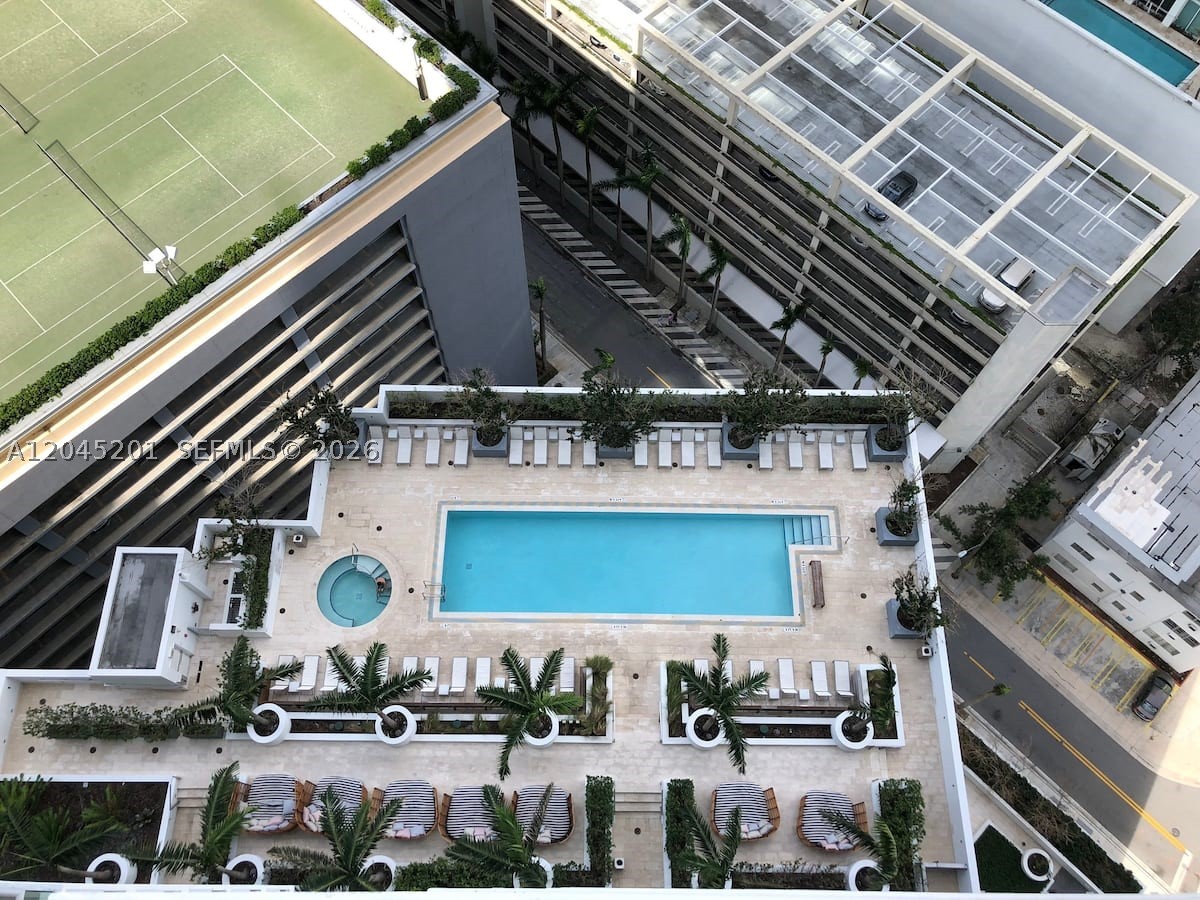 1300 Brickell Bay Dr #2713 Miami, FL 33131