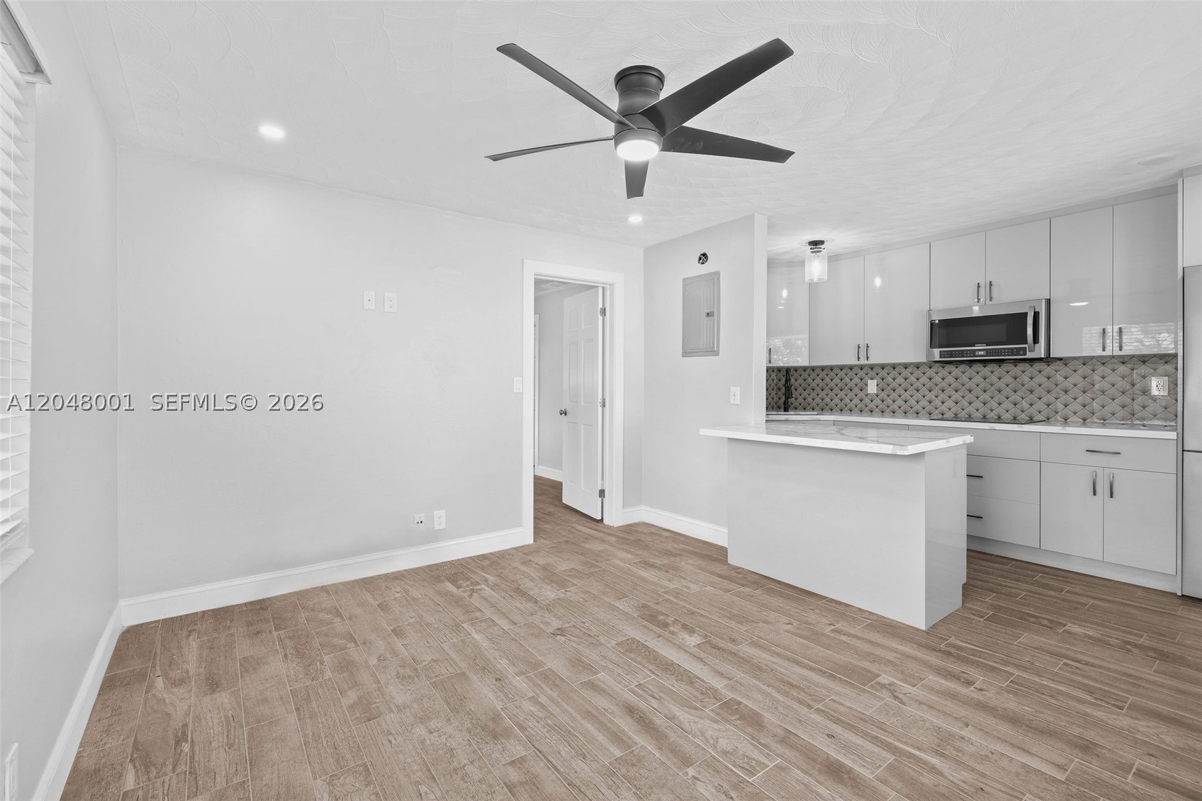 1634 NE 4th Pl