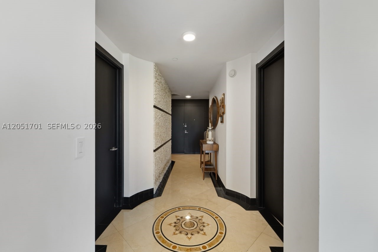 3131 NE 188th St #1-901 Aventura, FL 33180