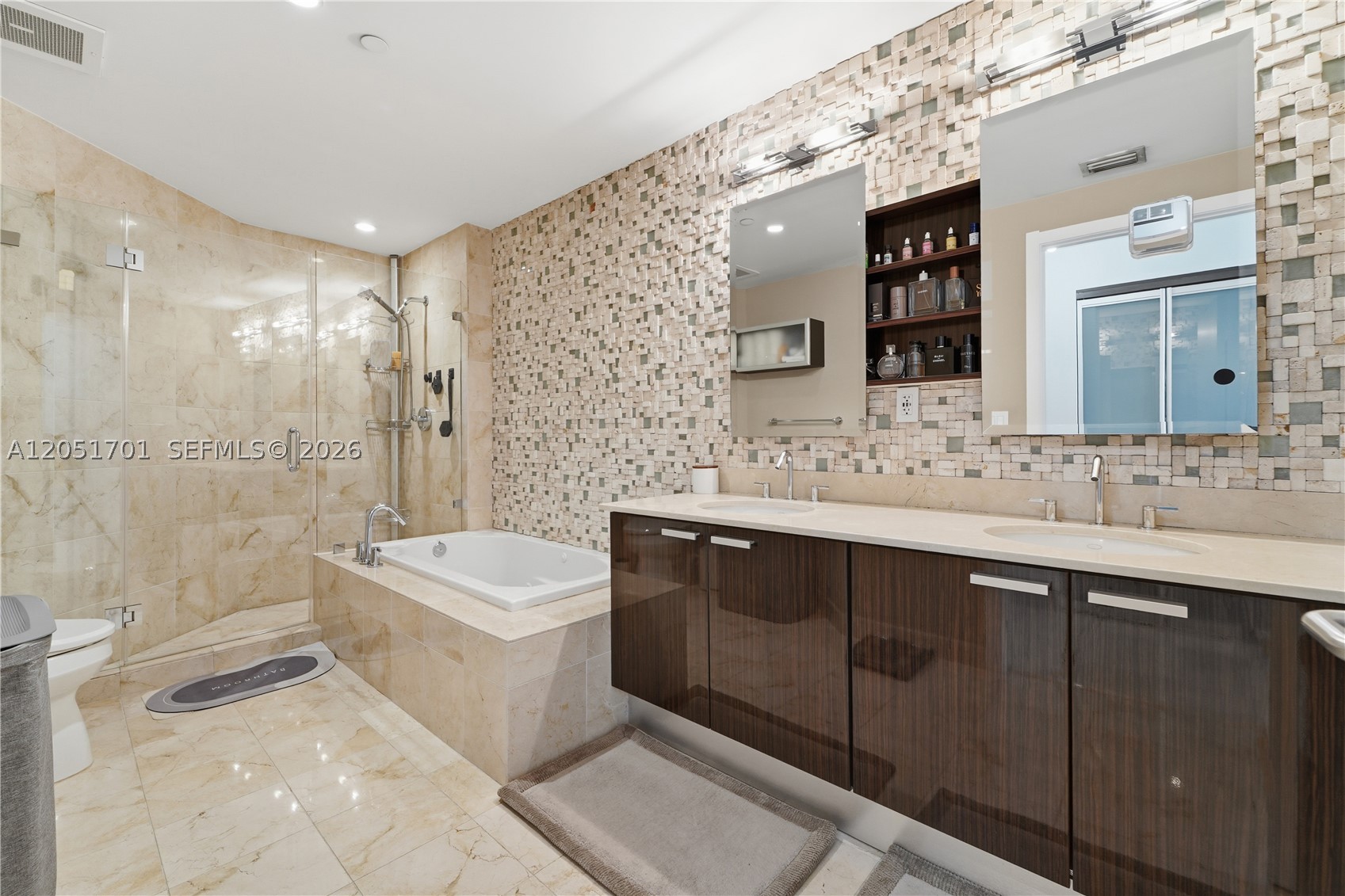3131 NE 188th St #1-901 Aventura, FL 33180