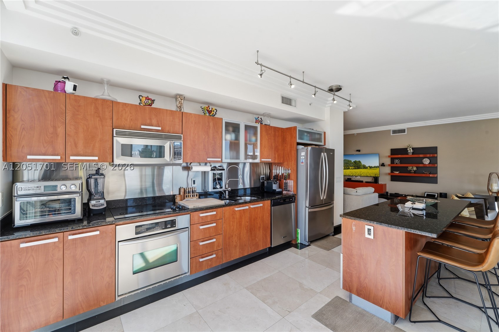 3131 NE 188th St #1-901 Aventura, FL 33180