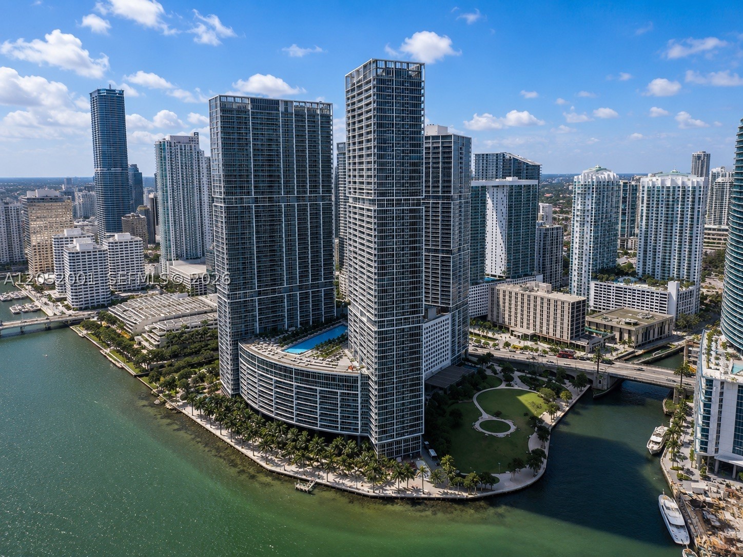 475 Brickell Ave #3207
