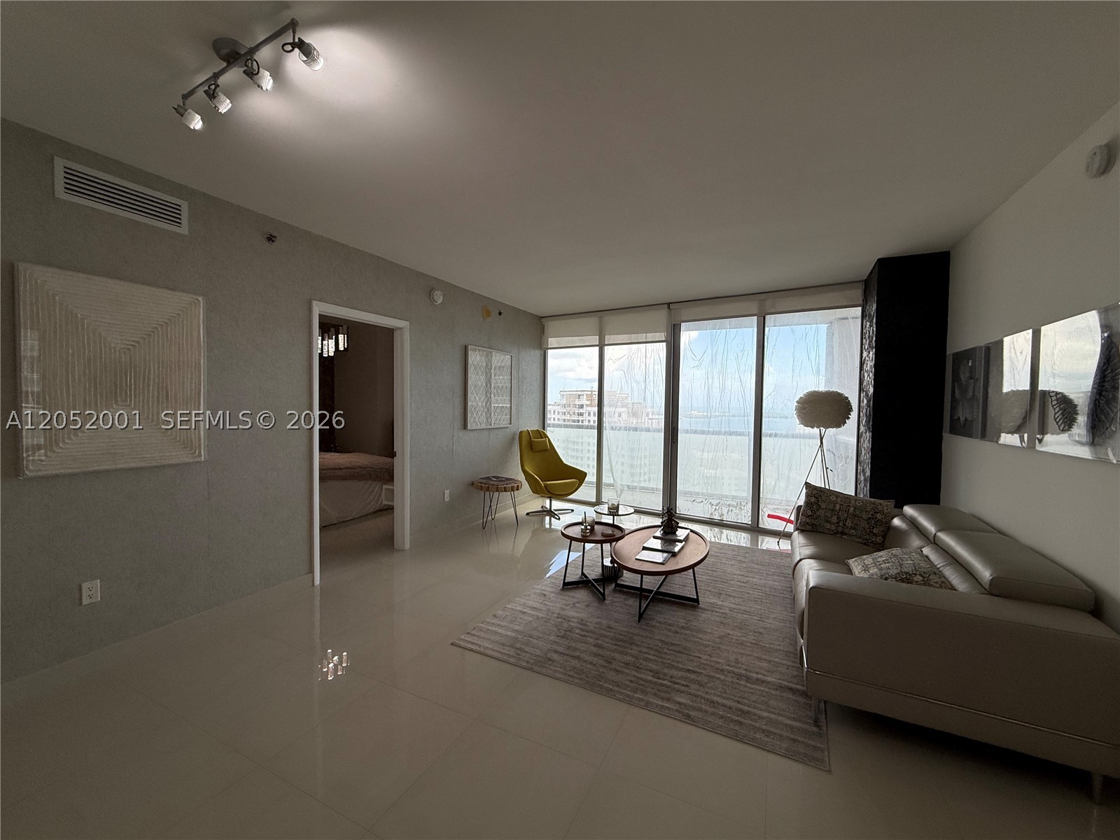 image Icon Brickell I9