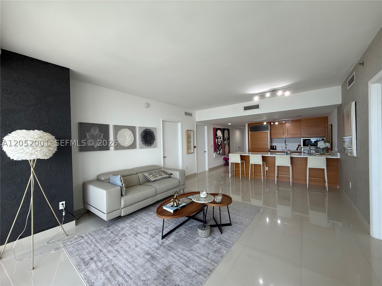 image Icon Brickell I11