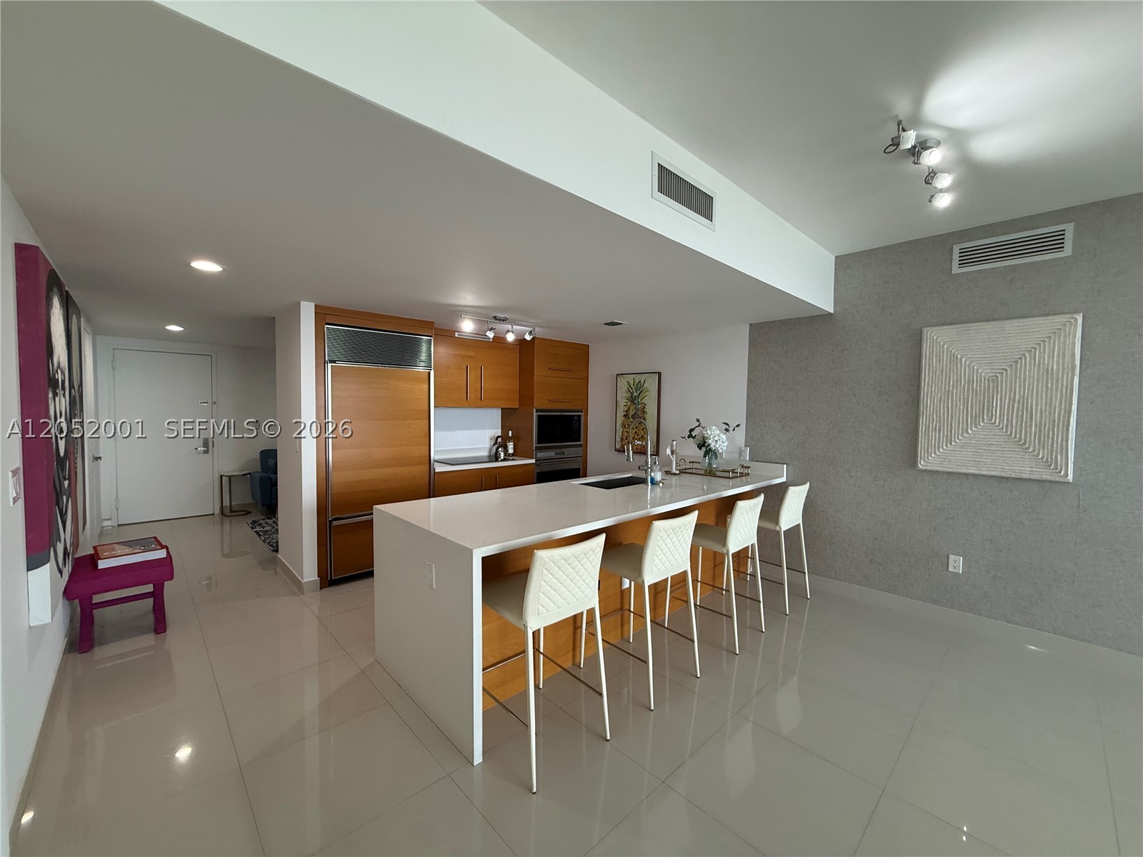 image Icon Brickell I1