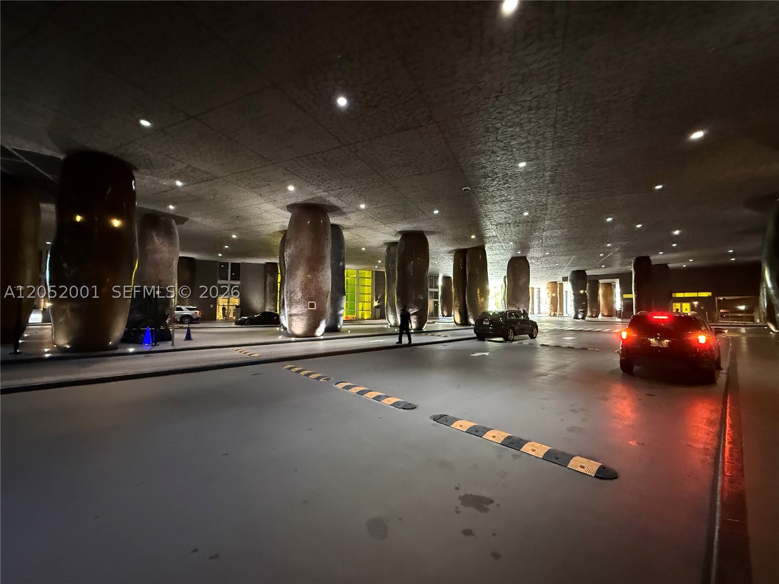 image Icon Brickell I33