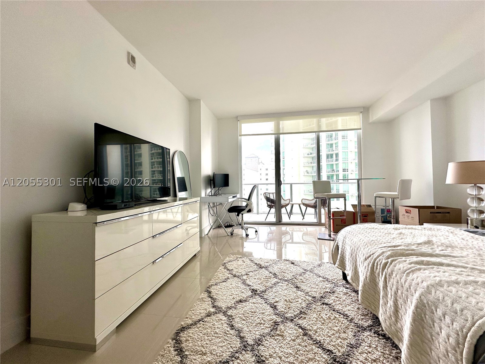 1300 Brickell Bay Dr #1205 Miami, FL 33131