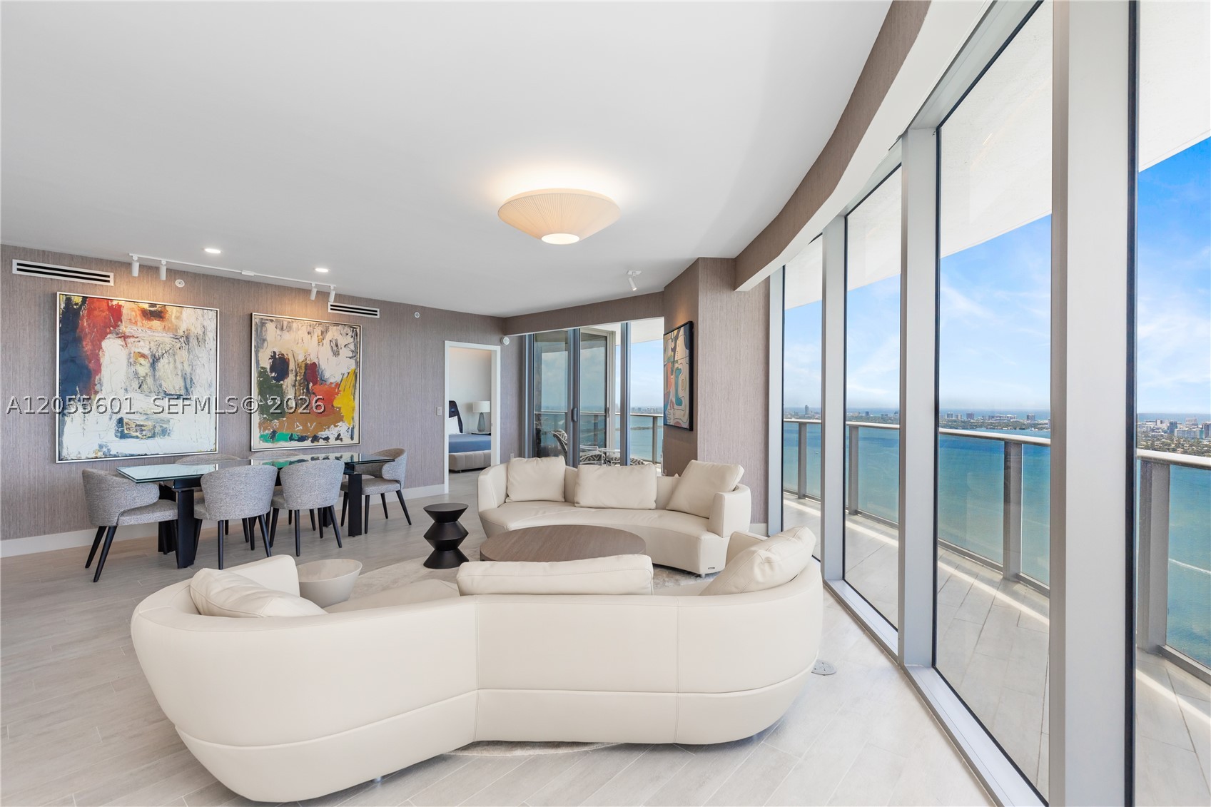 image Aria on the Bay32