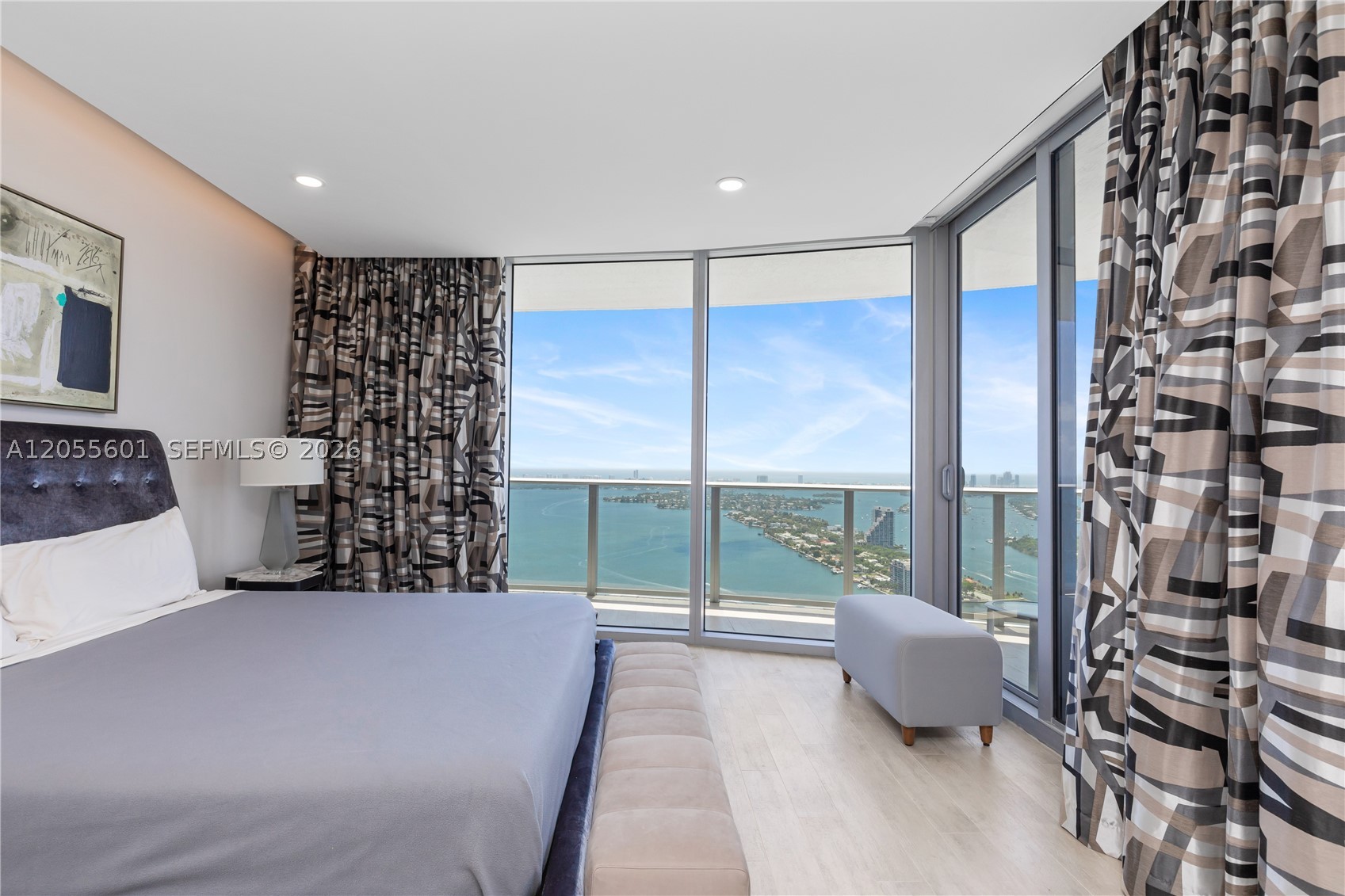 image Aria on the Bay36