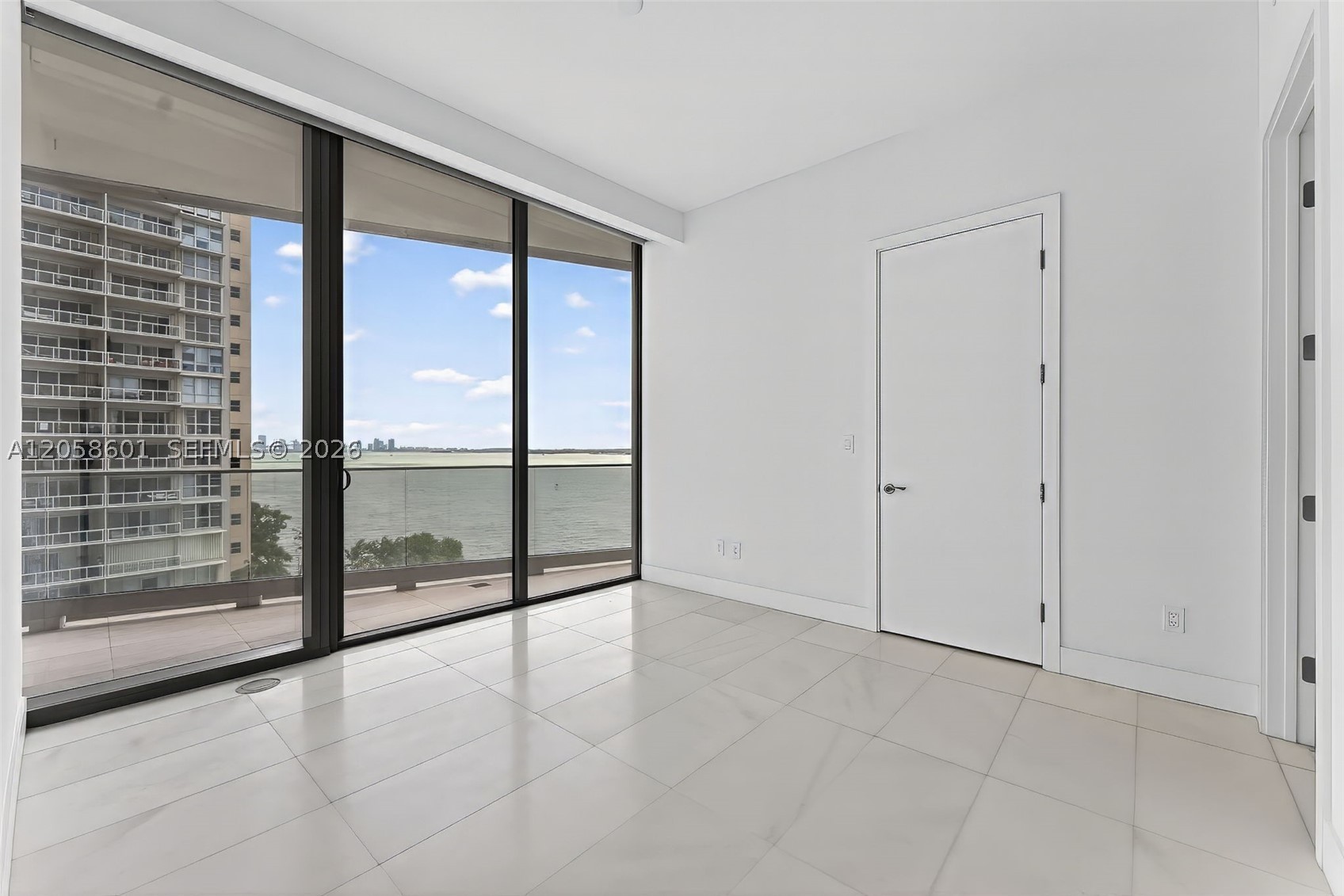 image Una Residences9