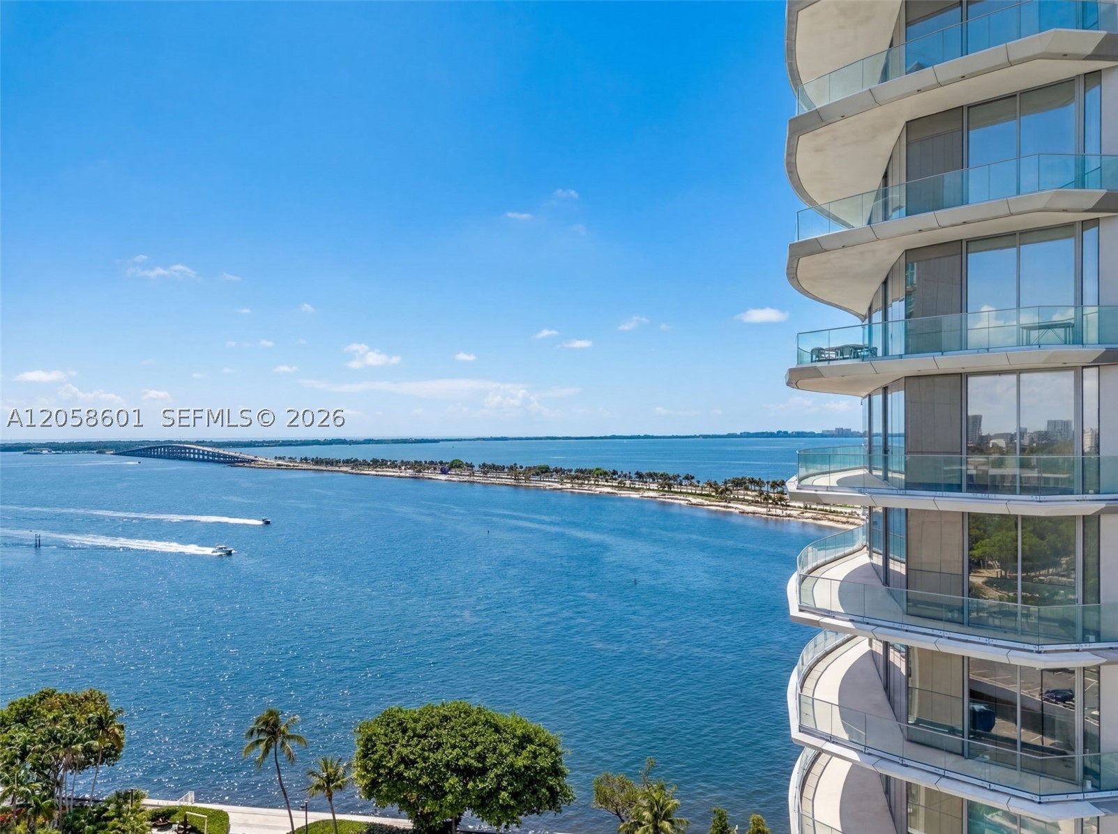 image Una Residences18