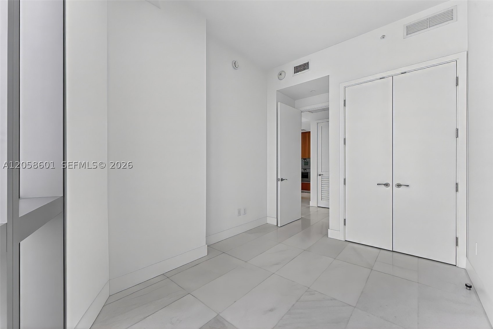 image Una Residences21