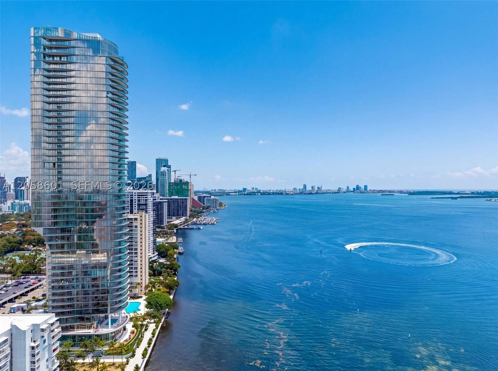 image Una Residences36
