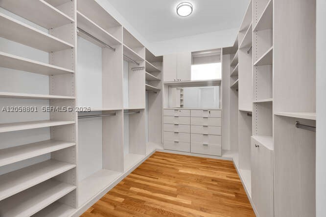 621 N Mashta Dr Key Biscayne, FL 33149