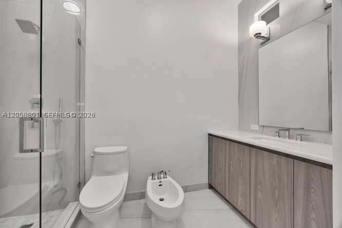 621 N Mashta Dr Key Biscayne, FL 33149