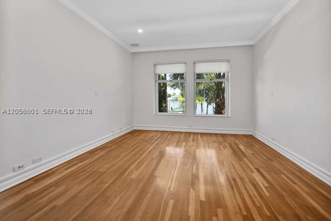 621 N Mashta Dr Key Biscayne, FL 33149