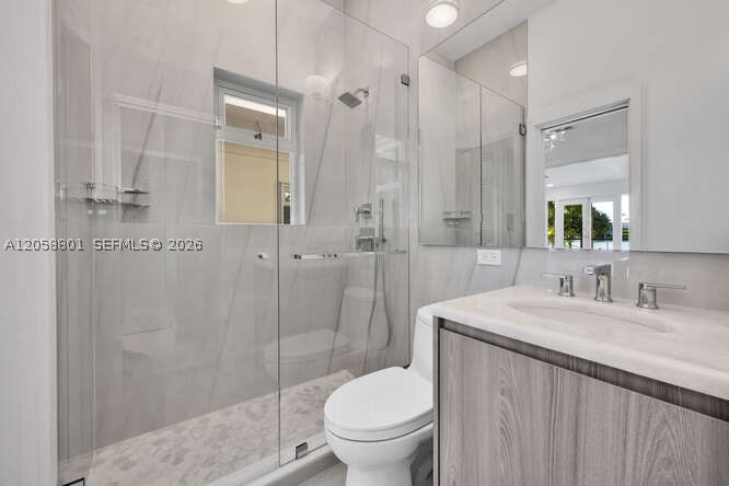 621 N Mashta Dr Key Biscayne, FL 33149