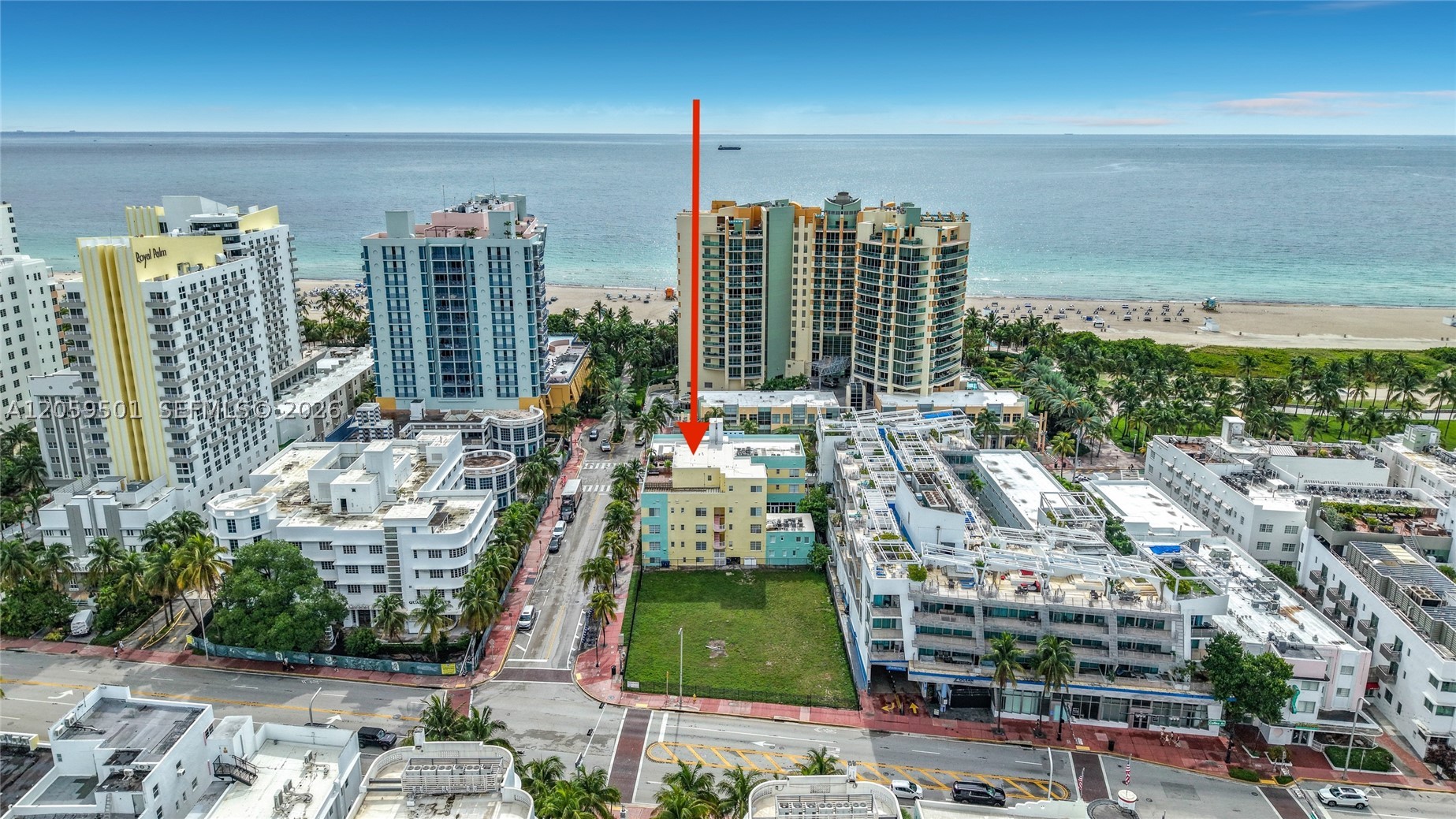 1460 Ocean Dr #404