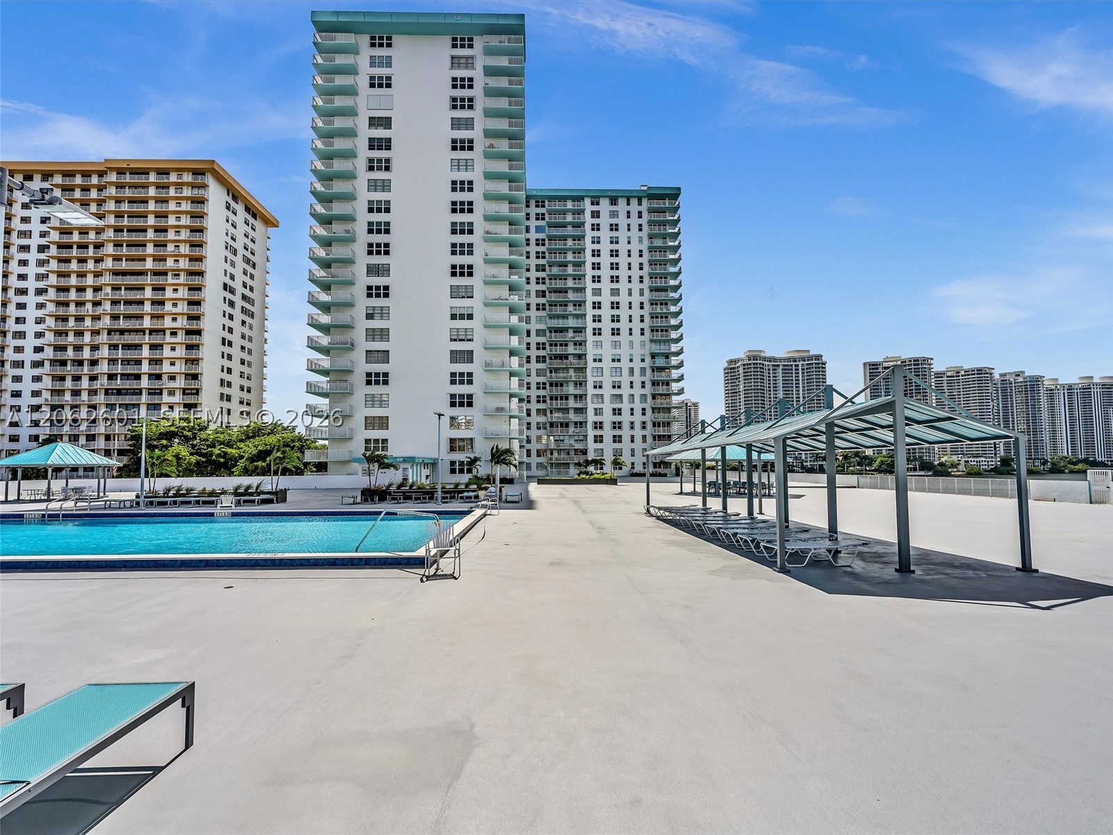 image Winston Towers 50044
