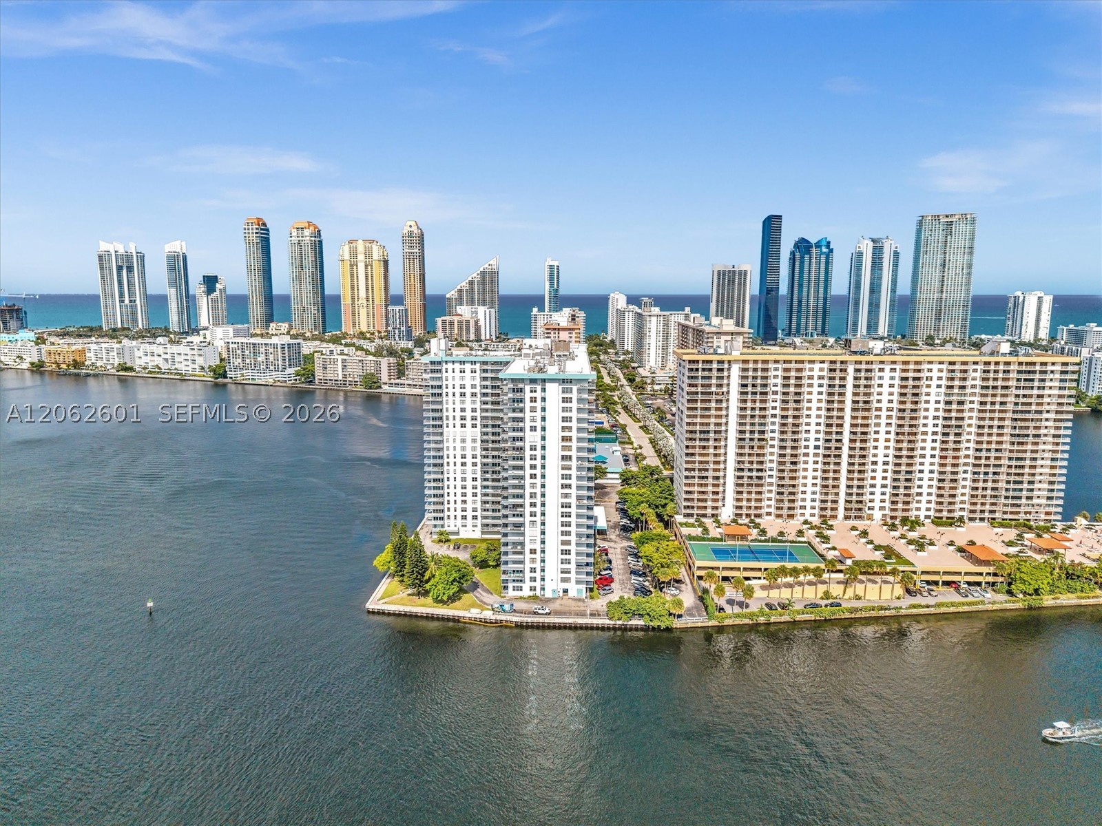 image Winston Towers 50054