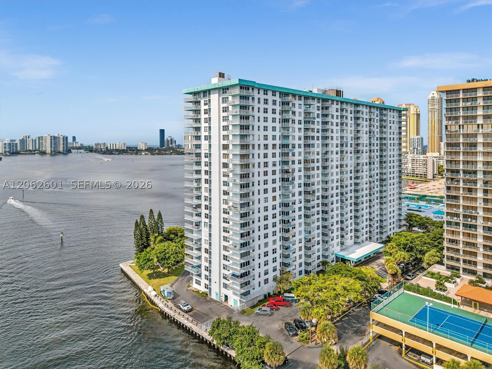 image Winston Towers 50062