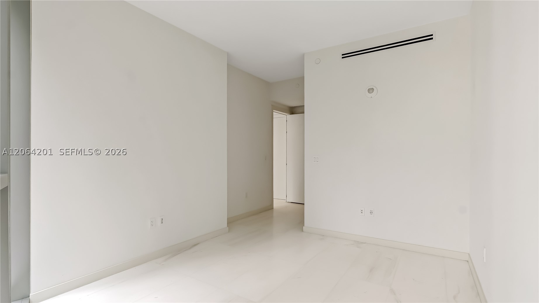 image Aston Martin Residences10