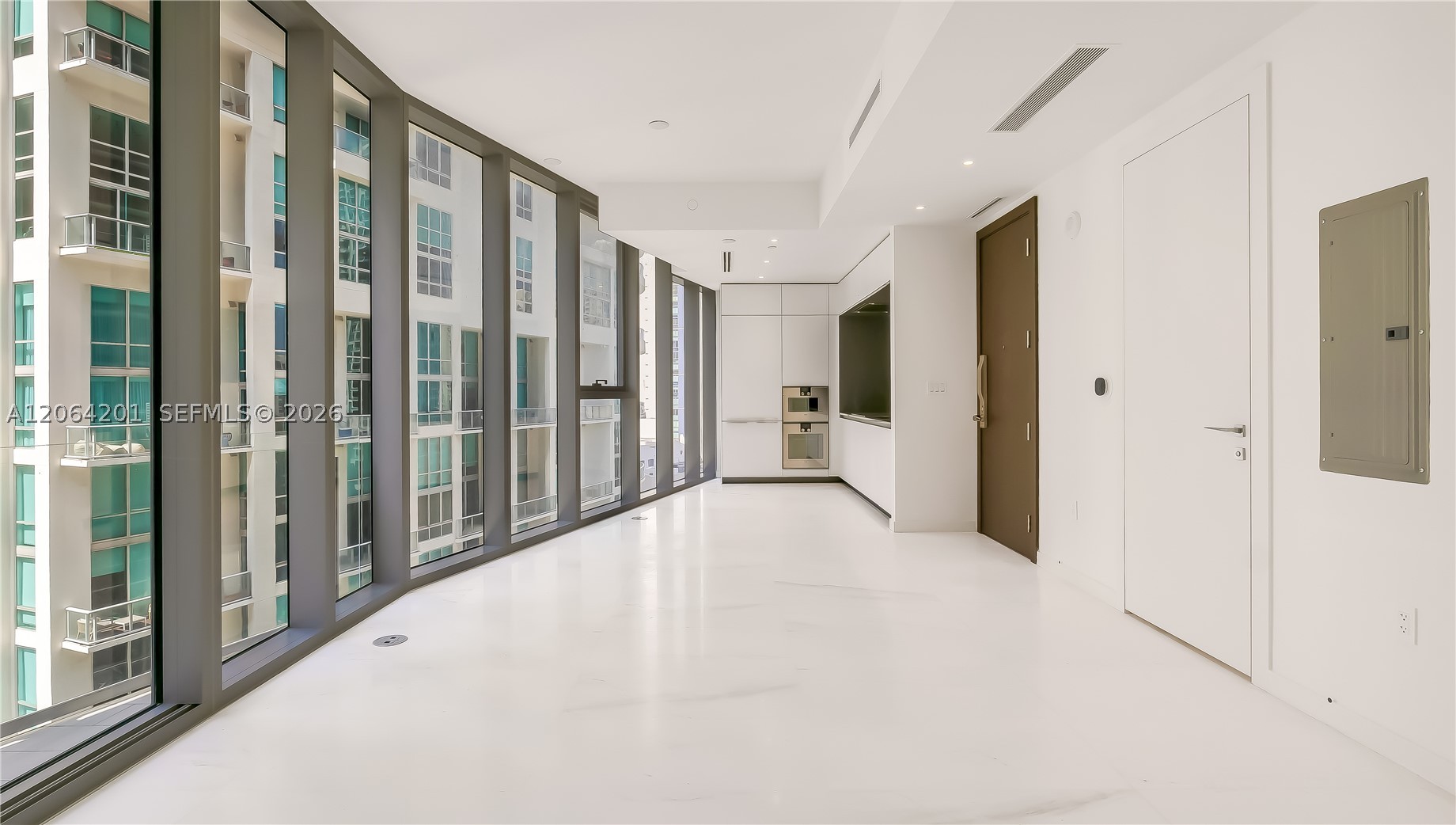 image Aston Martin Residences28