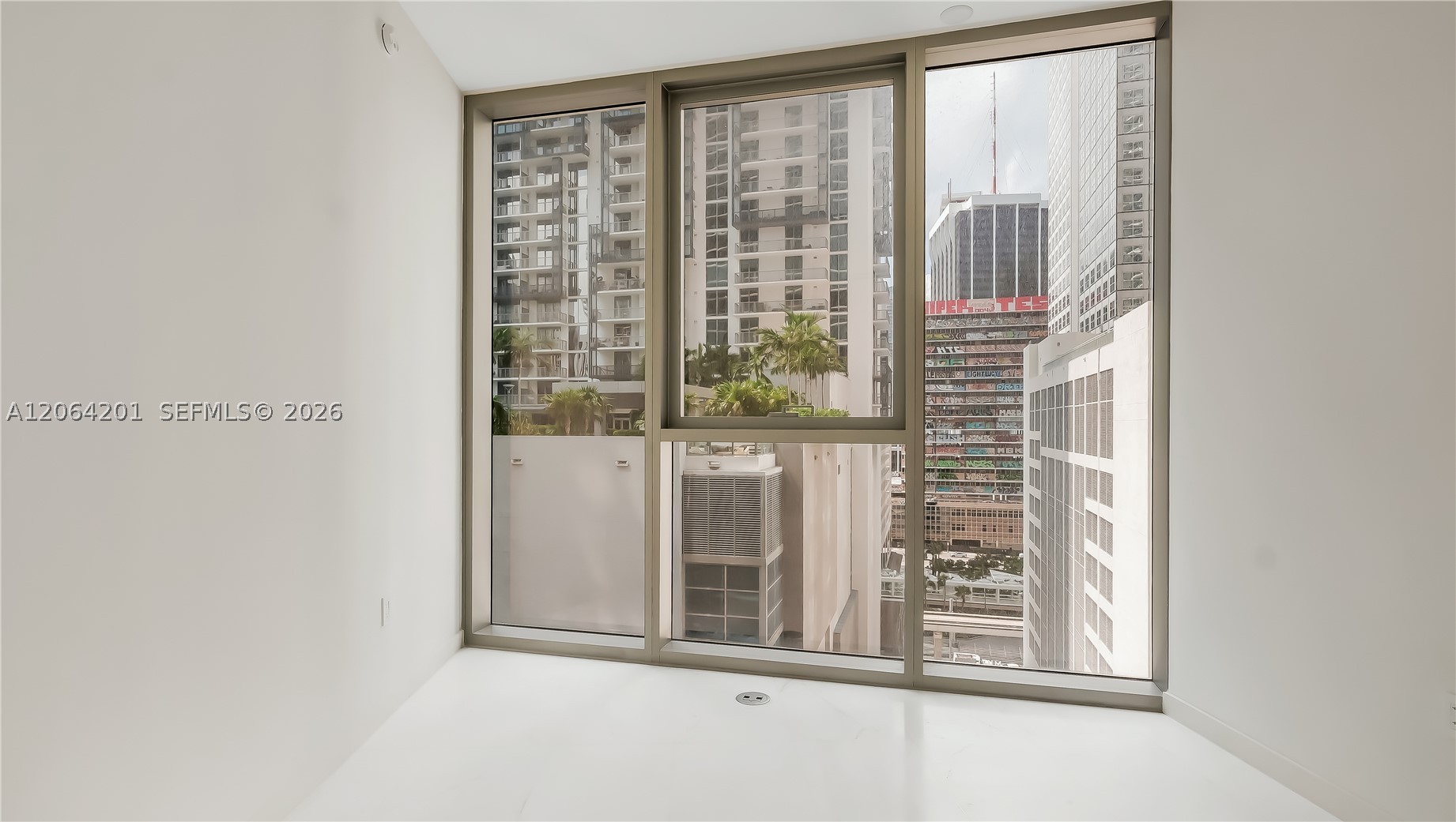 image Aston Martin Residences8