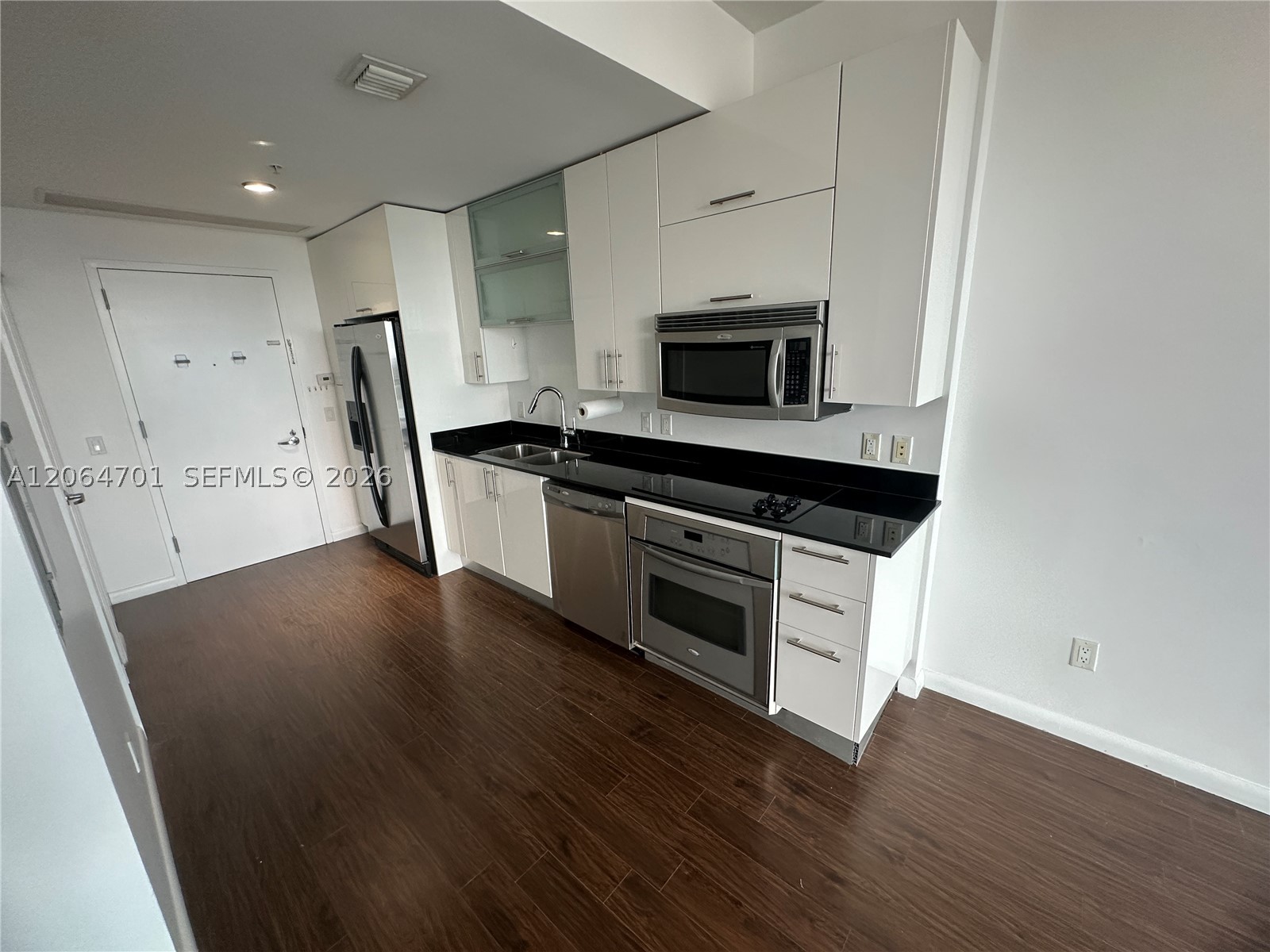 image Infinity at Brickell18