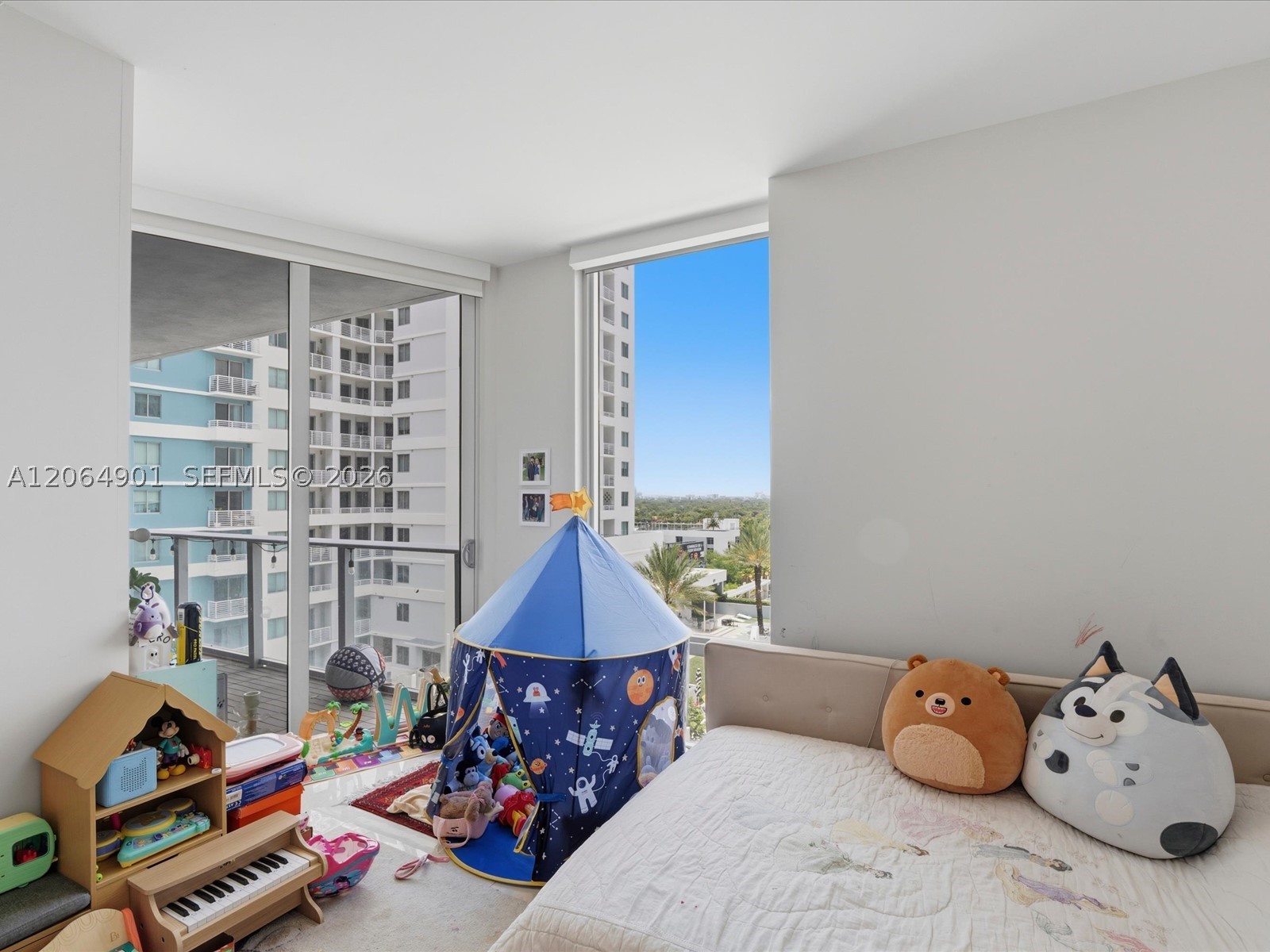 image Brickell Ten12