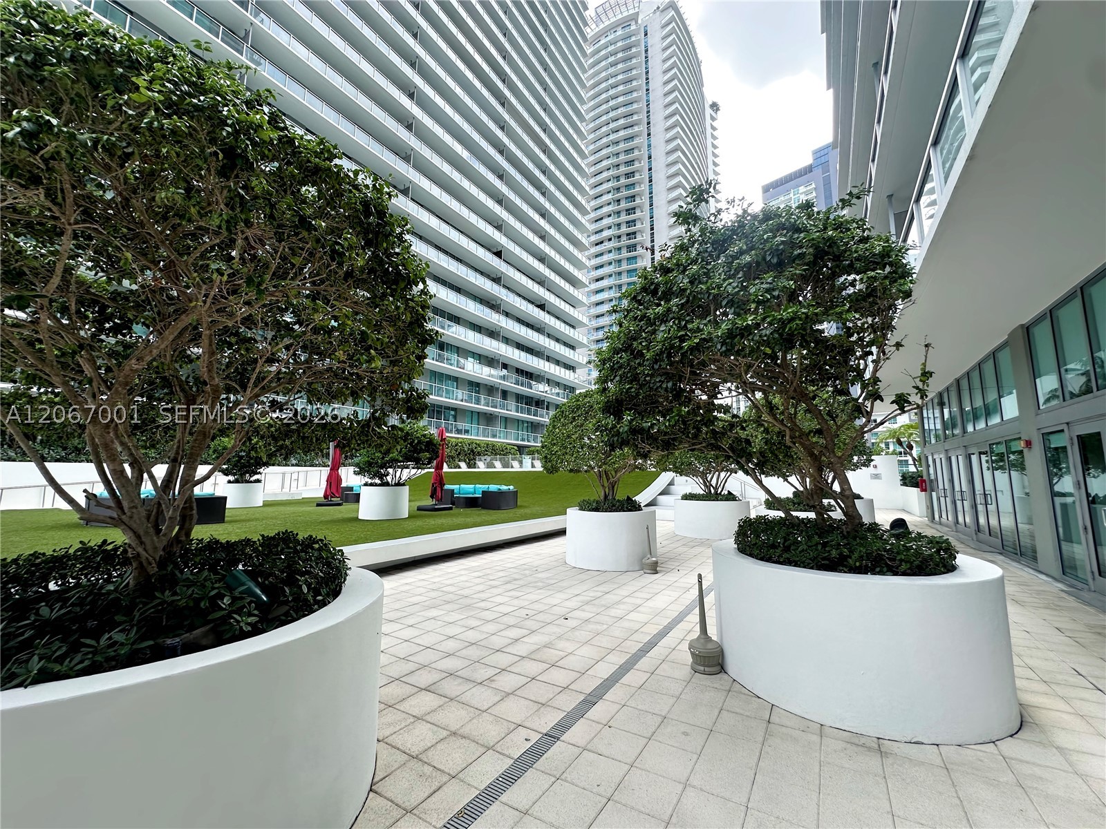image Axis on Brickell South24