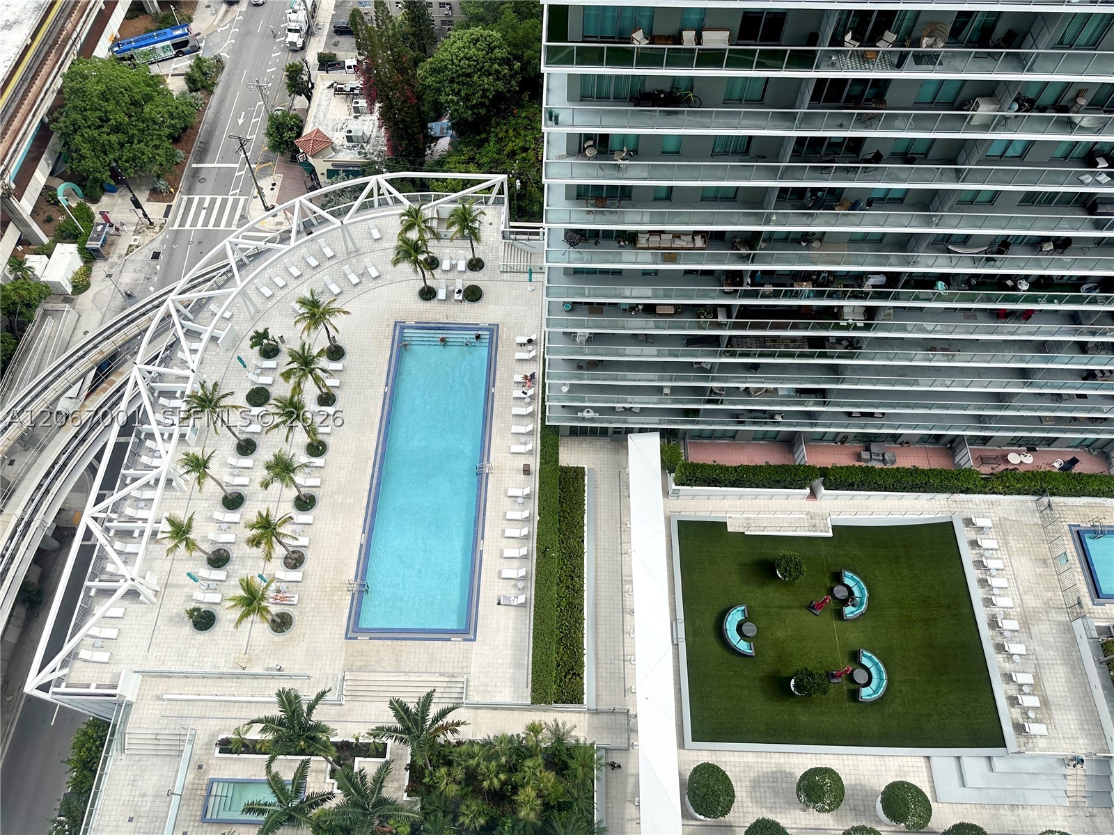 image Axis on Brickell South2