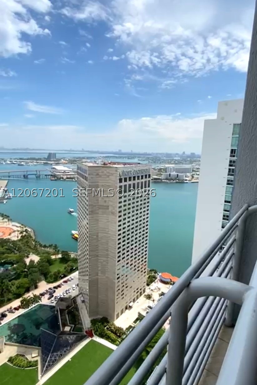 325 S Biscayne Blvd #4214