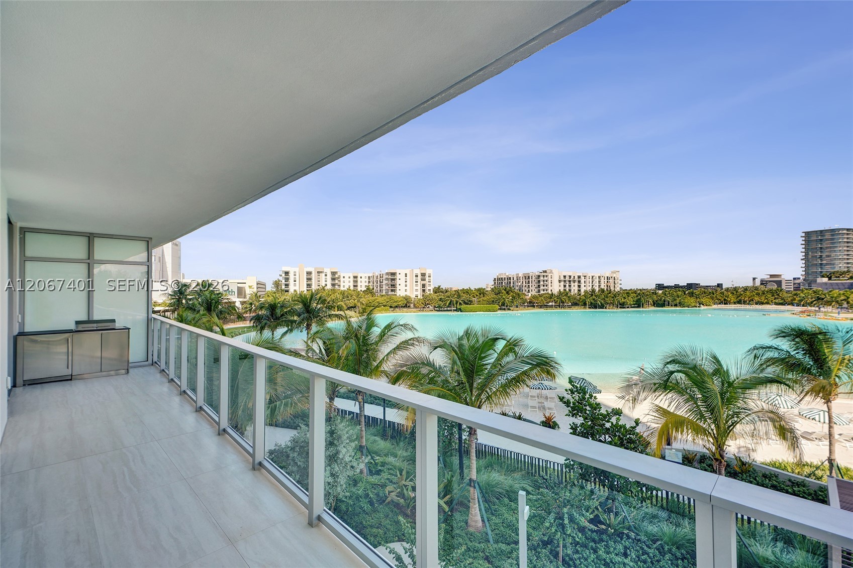 2411 Laguna Cir #208