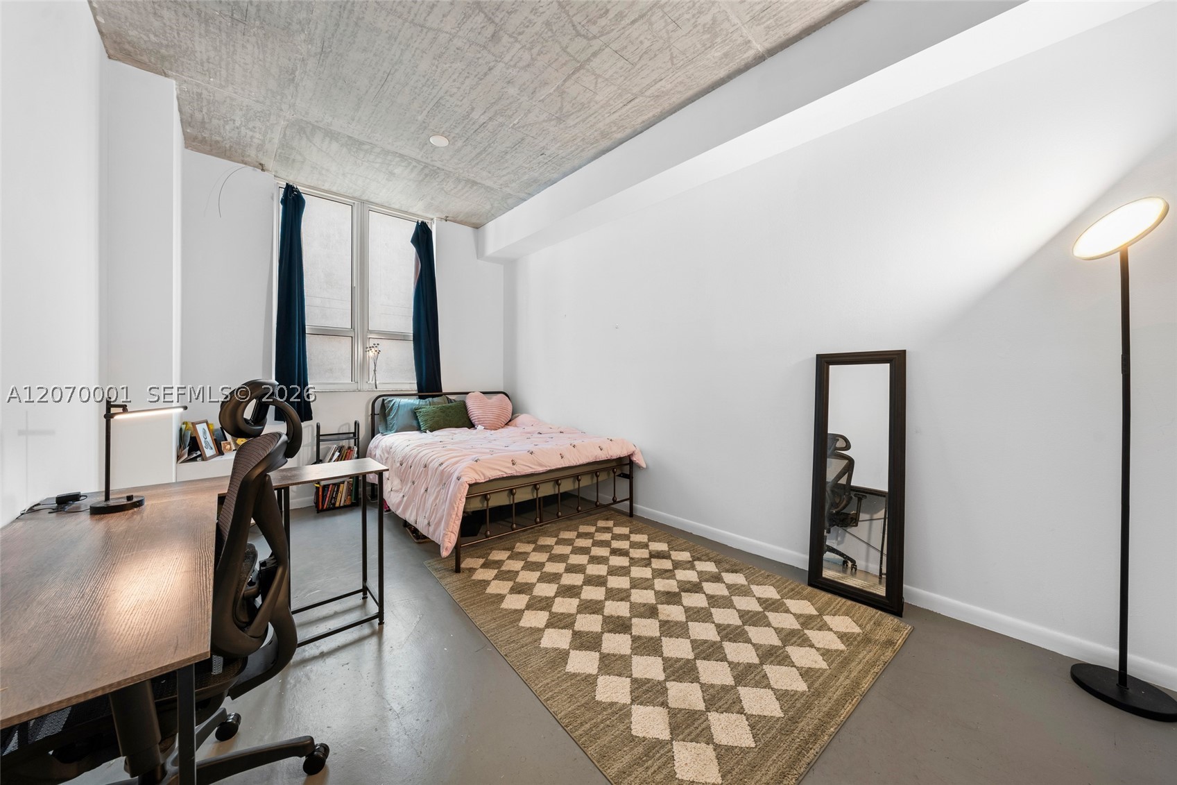 image Loft Downtown I10