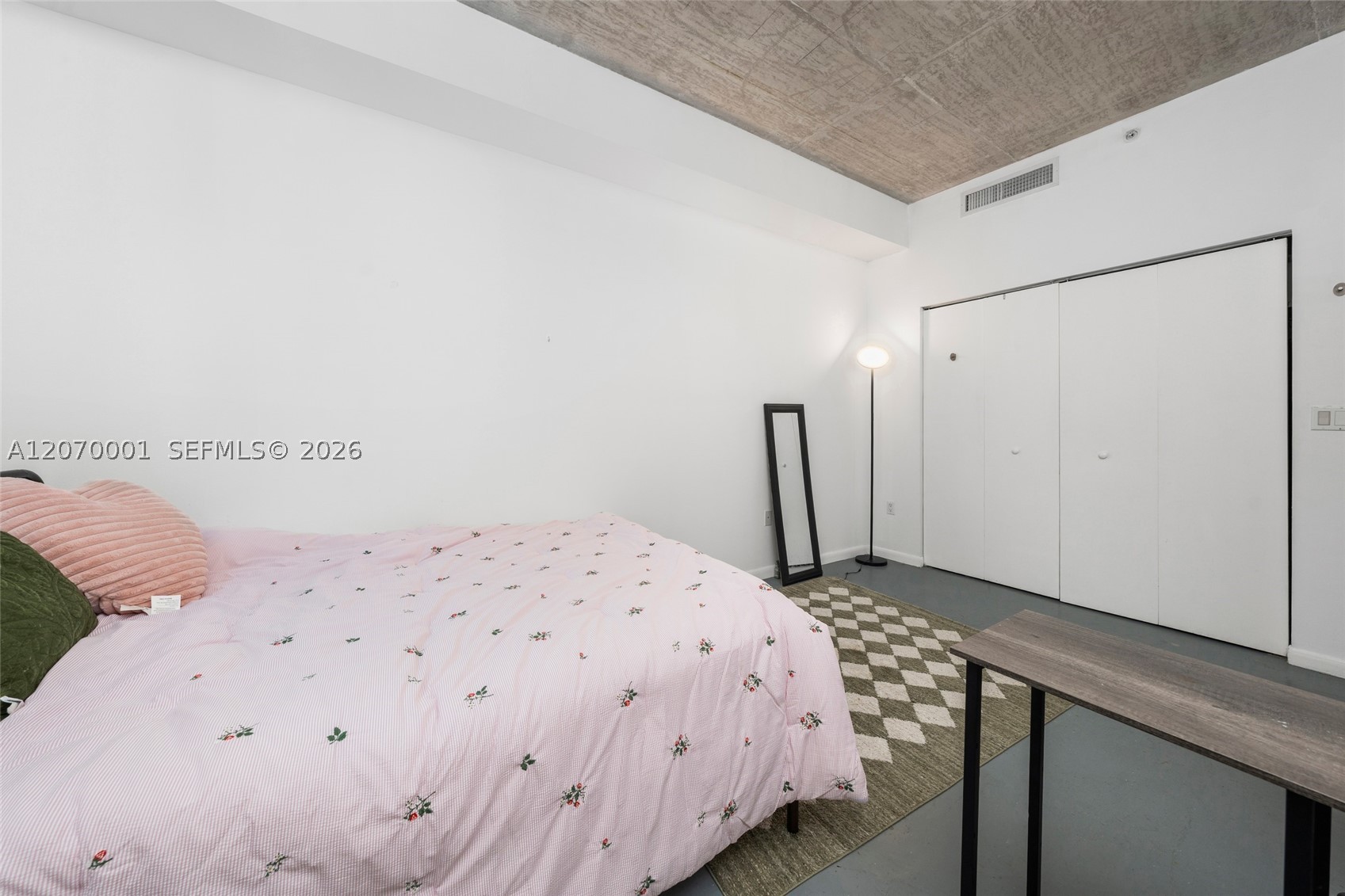 image Loft Downtown I13