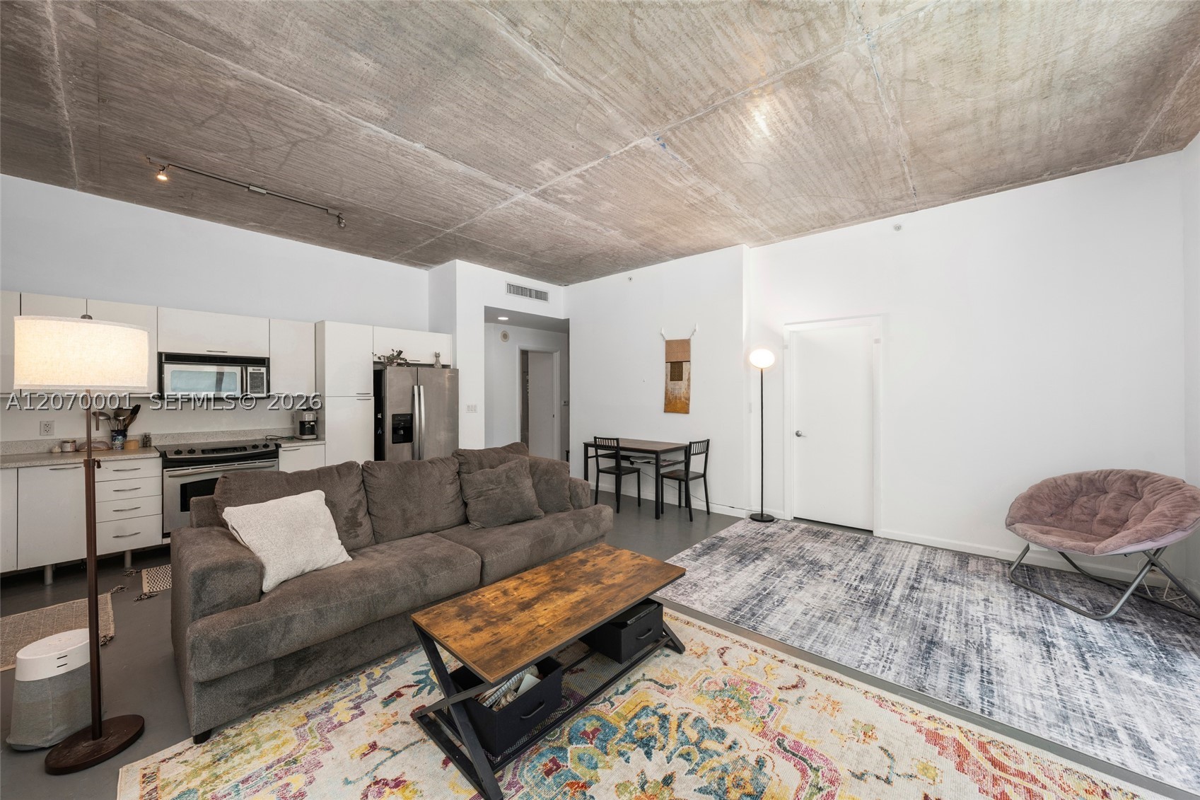 image Loft Downtown I3